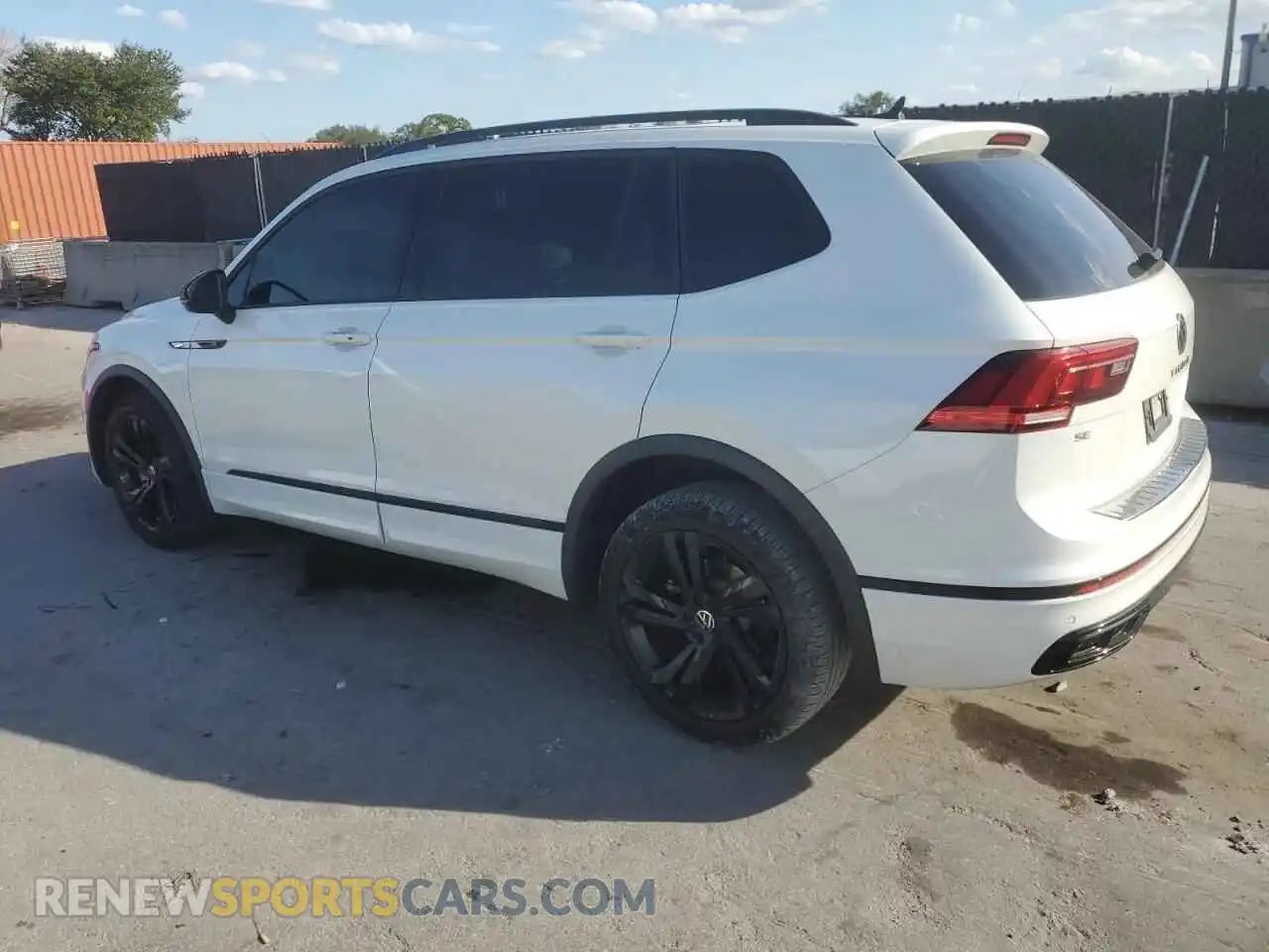 2 Photograph of a damaged car 3VVCB7AX8RM019189 VOLKSWAGEN TIGUAN 2024
