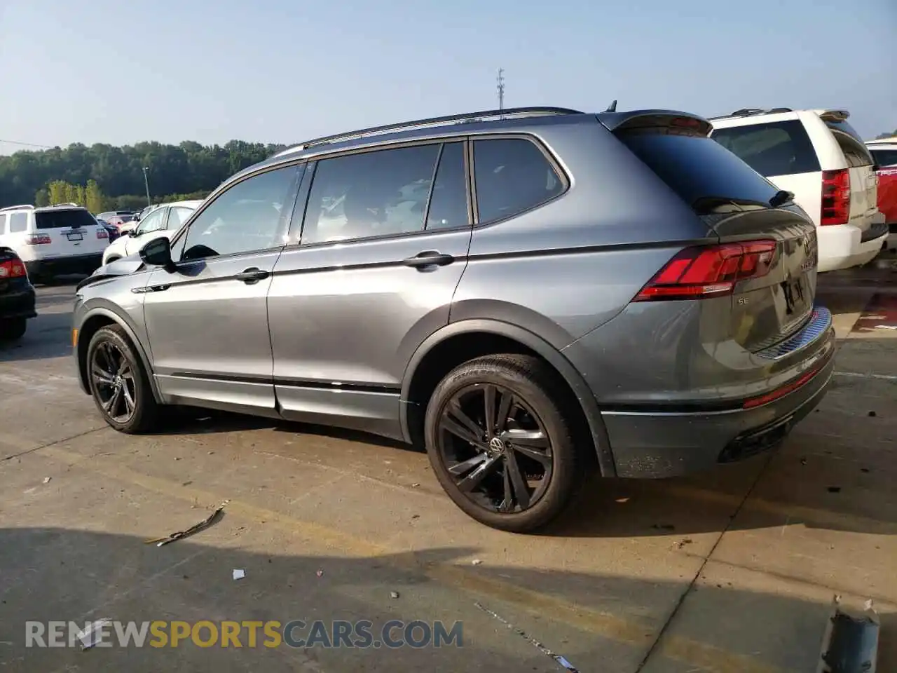 2 fotografías del automóvil dañado 3VVCB7AX8RM067596 VOLKSWAGEN TIGUAN 2024