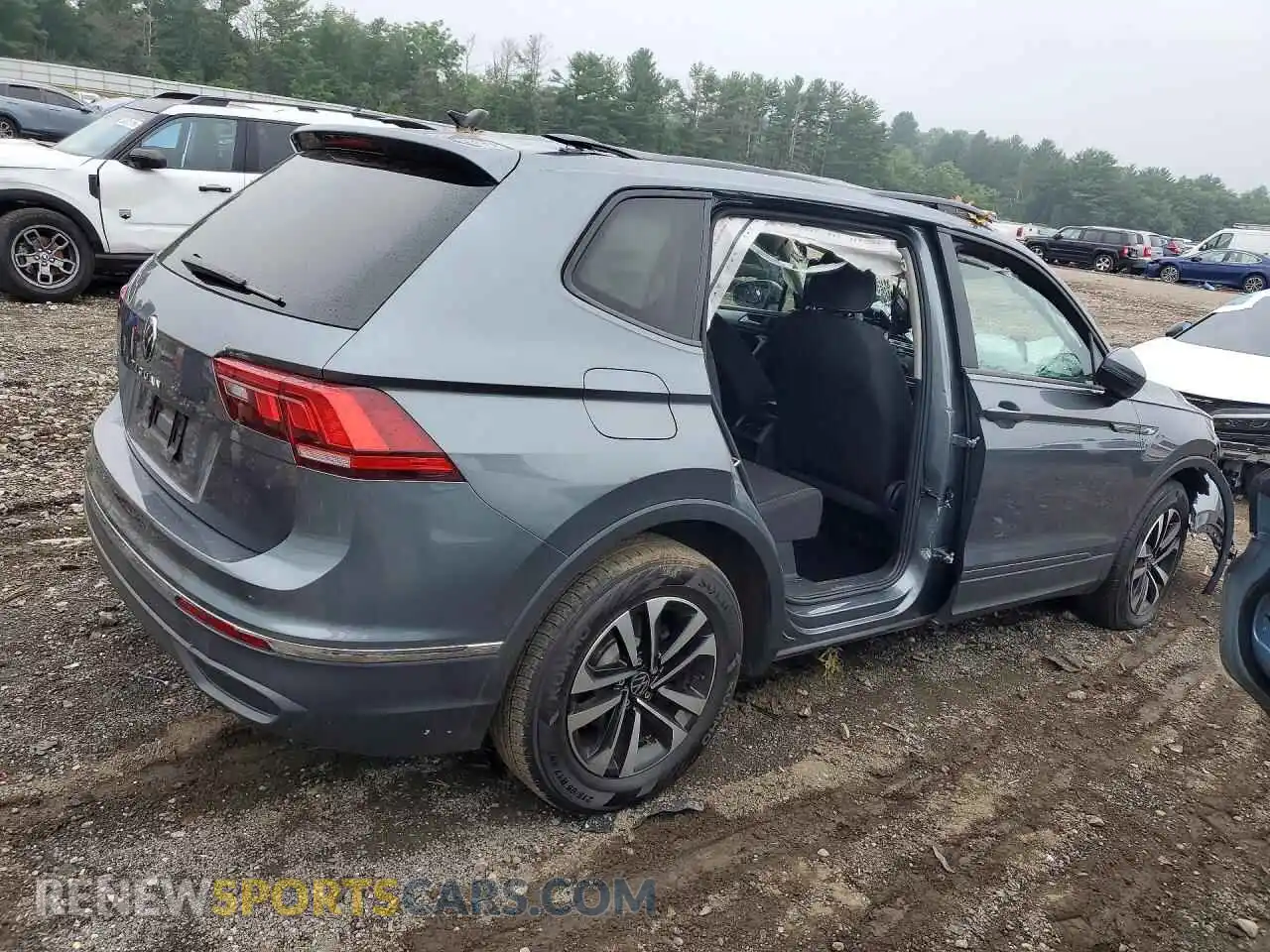 3 Photograph of a damaged car 3VVRB7AXXRM042774 VOLKSWAGEN TIGUAN 2024