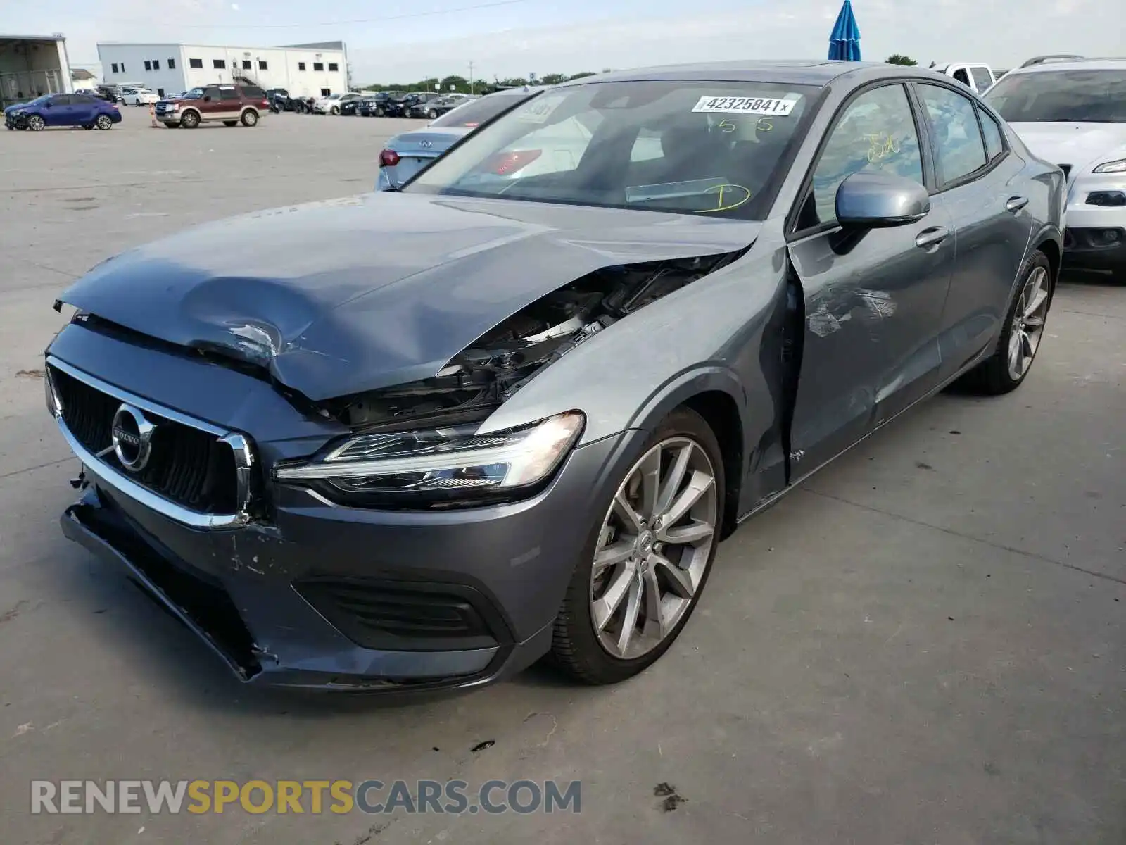 2 Photograph of a damaged car 7JR102FK9KG013740 VOLVO S60 2019