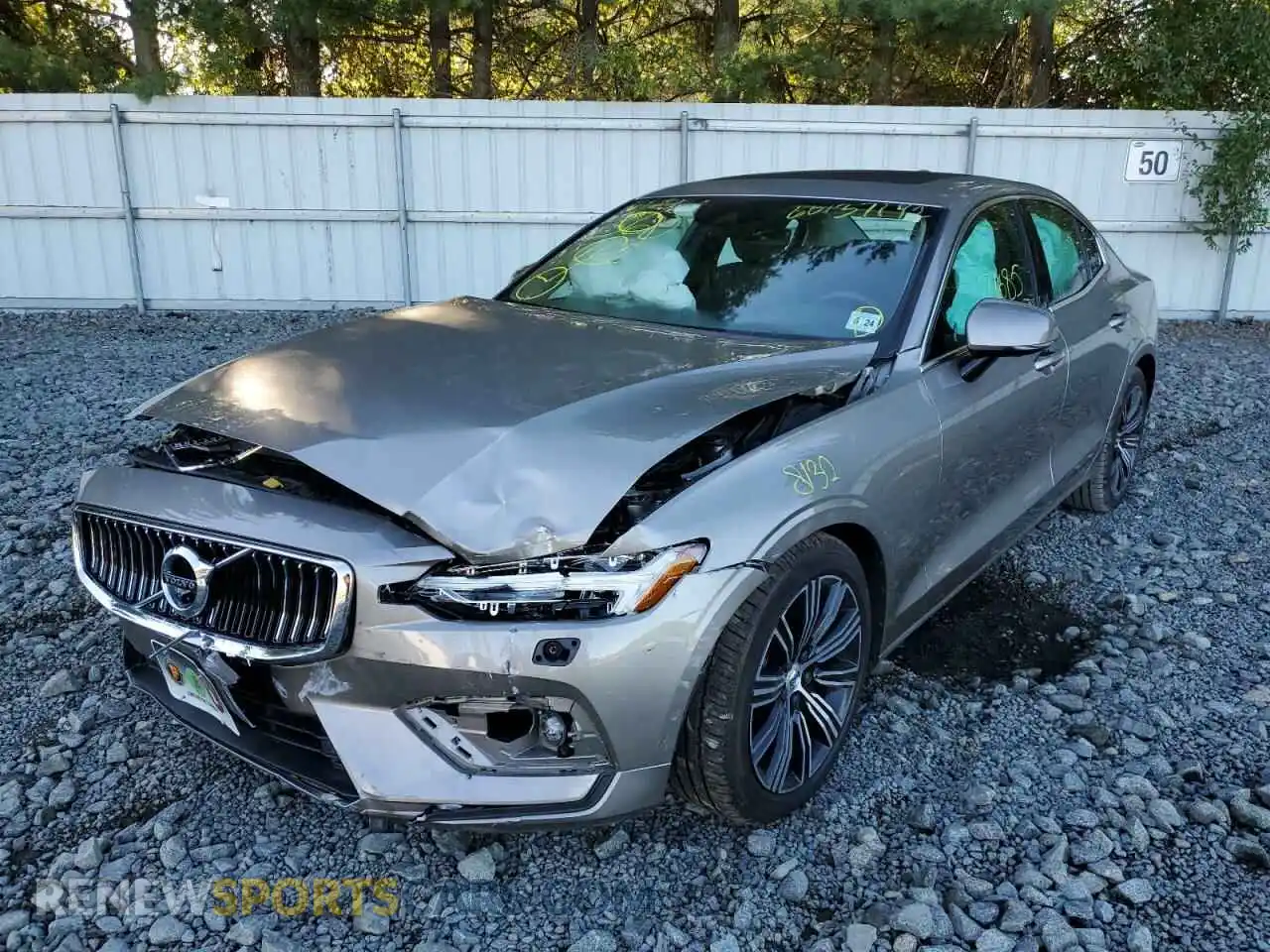 2 Photograph of a damaged car 7JRA22TL3KG013496 VOLVO S60 2019