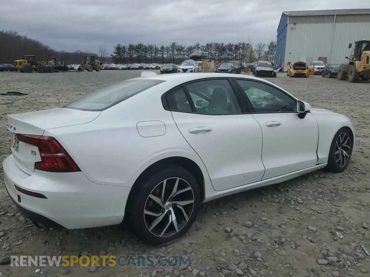 3 Photograph of a damaged car 7JR102FK7LG044227 VOLVO S60 2020
