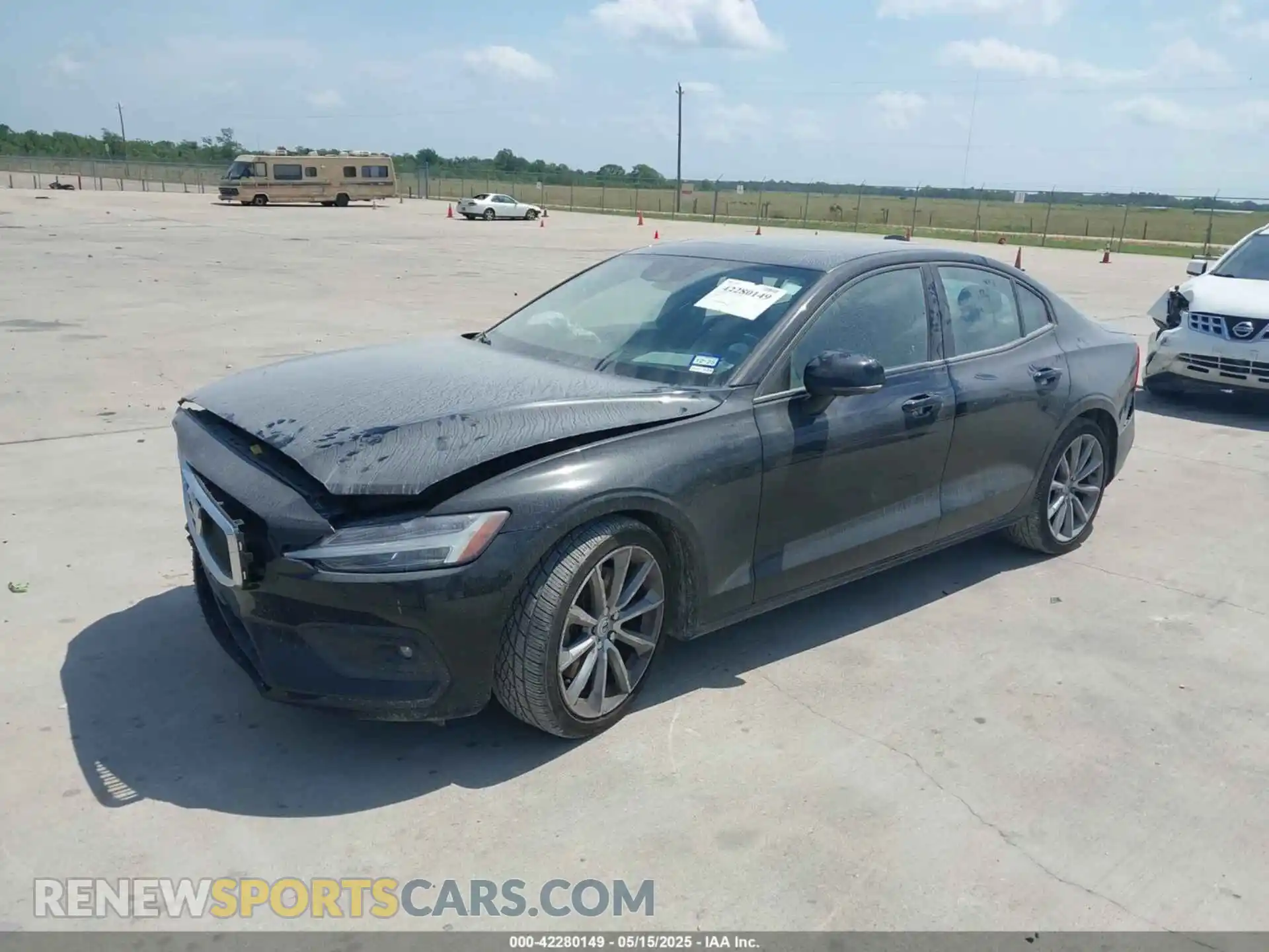2 Photograph of a damaged car 7JRA22TK3LG064151 VOLVO S60 2020