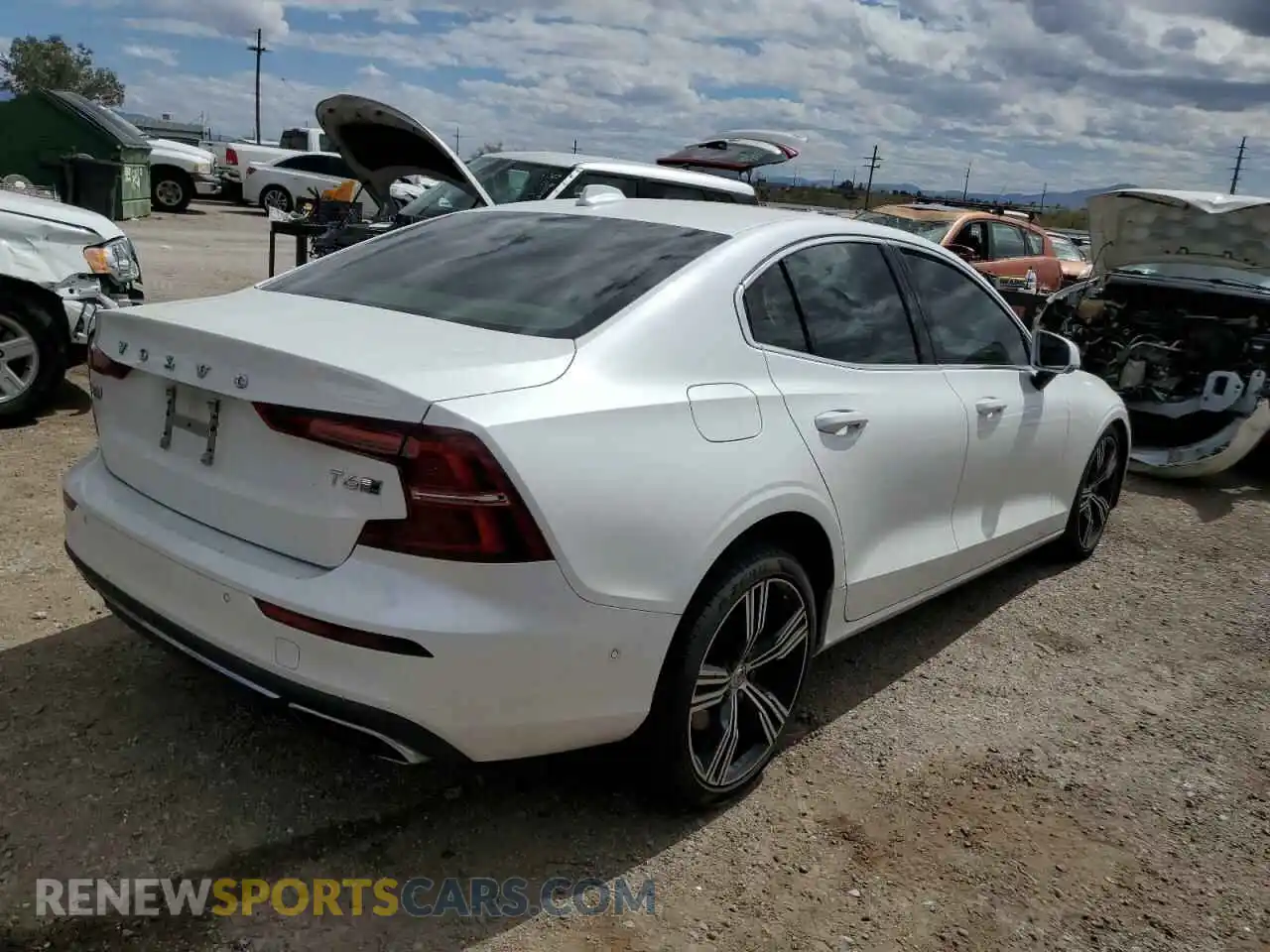 3 Фотография поврежденного автомобиля 7JRA22TL4LG064782 VOLVO S60 2020