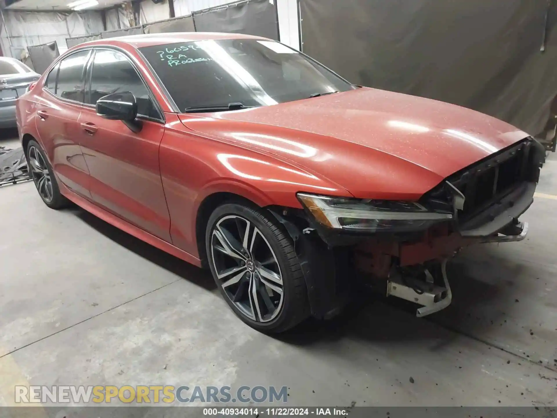 1 Photograph of a damaged car 7JRA22TM2LG049366 VOLVO S60 2020