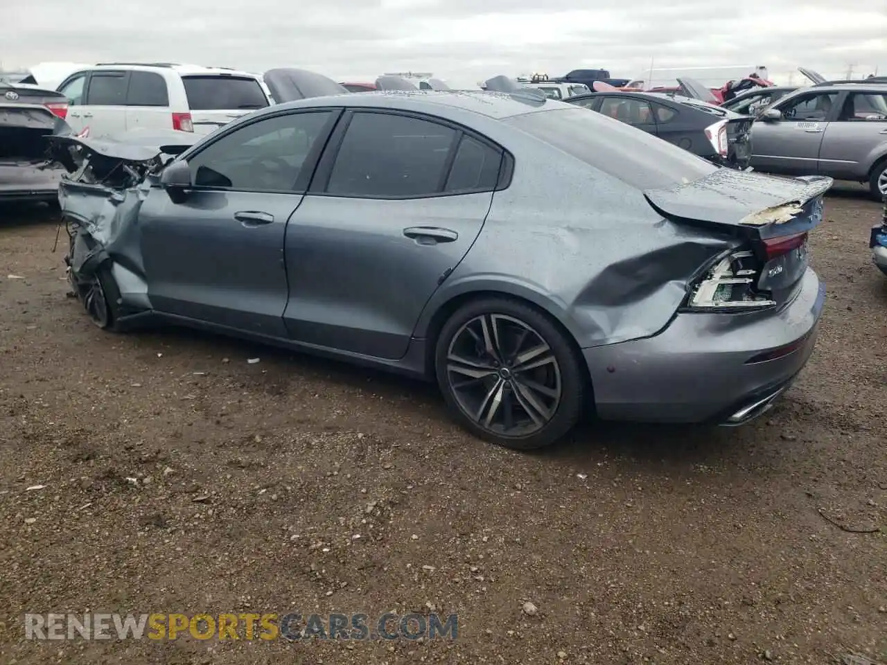 2 Photograph of a damaged car 7JRA22TM4LG032424 VOLVO S60 2020