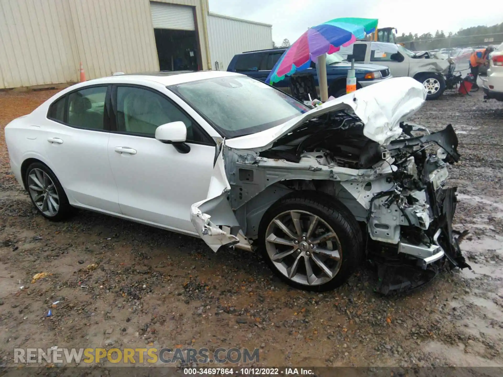 1 Photograph of a damaged car 7JR102FK3MG094835 VOLVO S60 2021