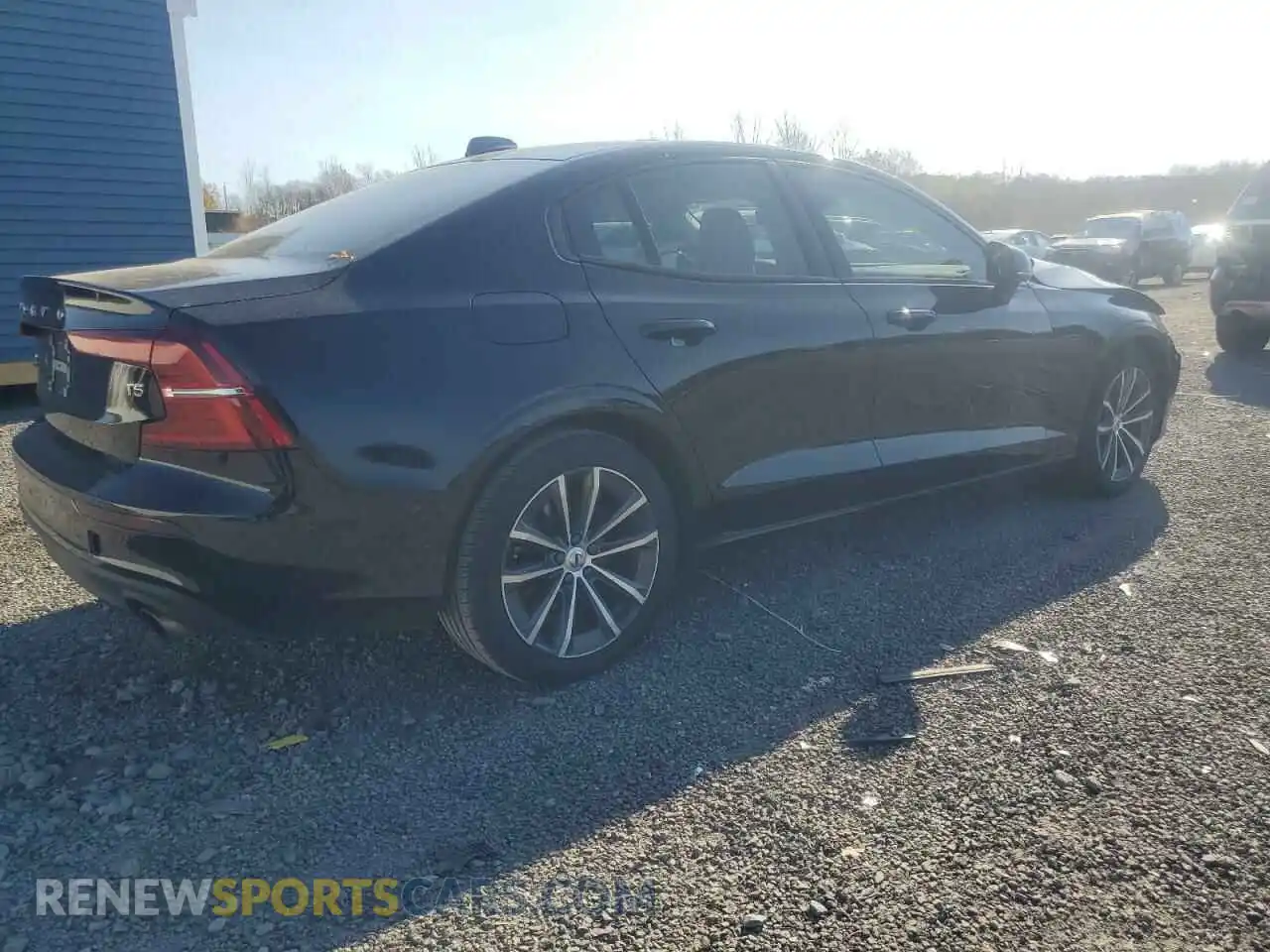 3 Photograph of a damaged car 7JR102FK8MG096788 VOLVO S60 2021