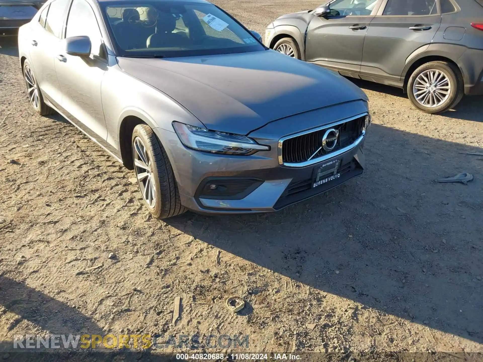 1 Photograph of a damaged car 7JR102FK9MG080454 VOLVO S60 2021