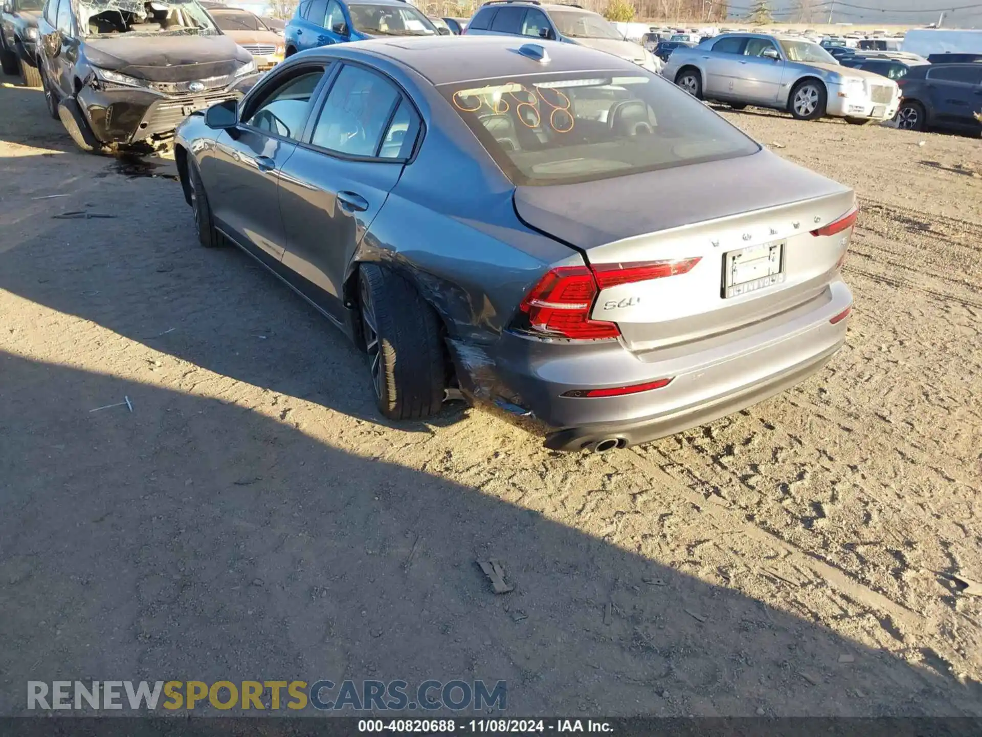 3 Photograph of a damaged car 7JR102FK9MG080454 VOLVO S60 2021