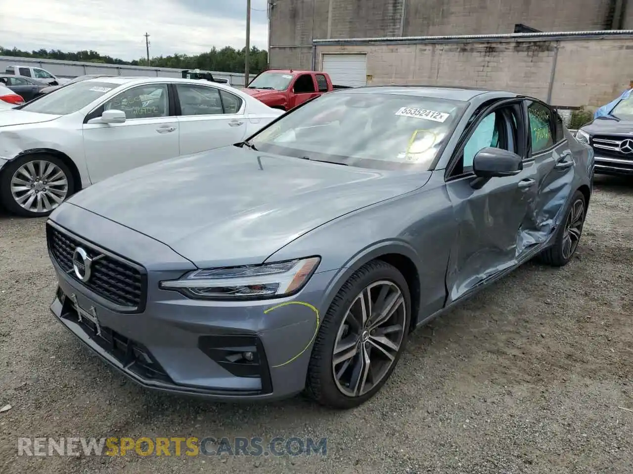 2 Photograph of a damaged car 7JR102FM7MG095049 VOLVO S60 2021