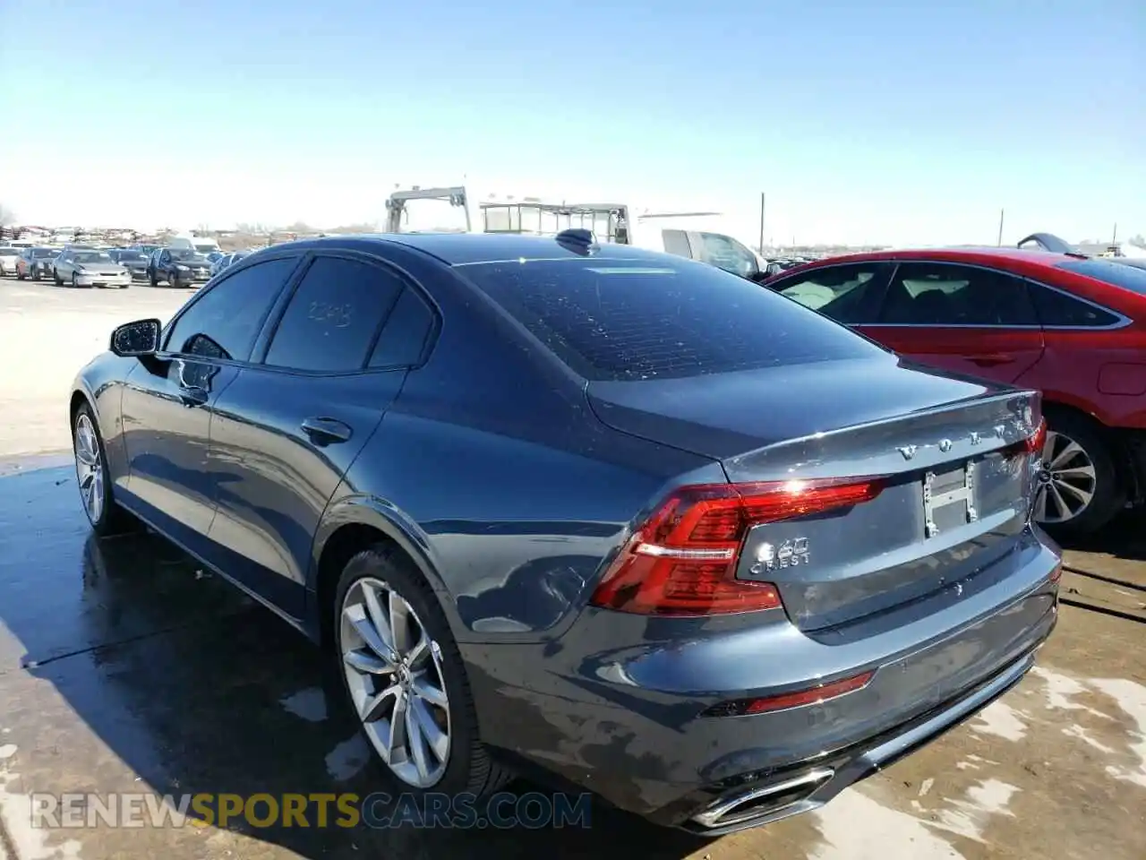 3 Photograph of a damaged car 7JR102TZ1MG103615 VOLVO S60 2021