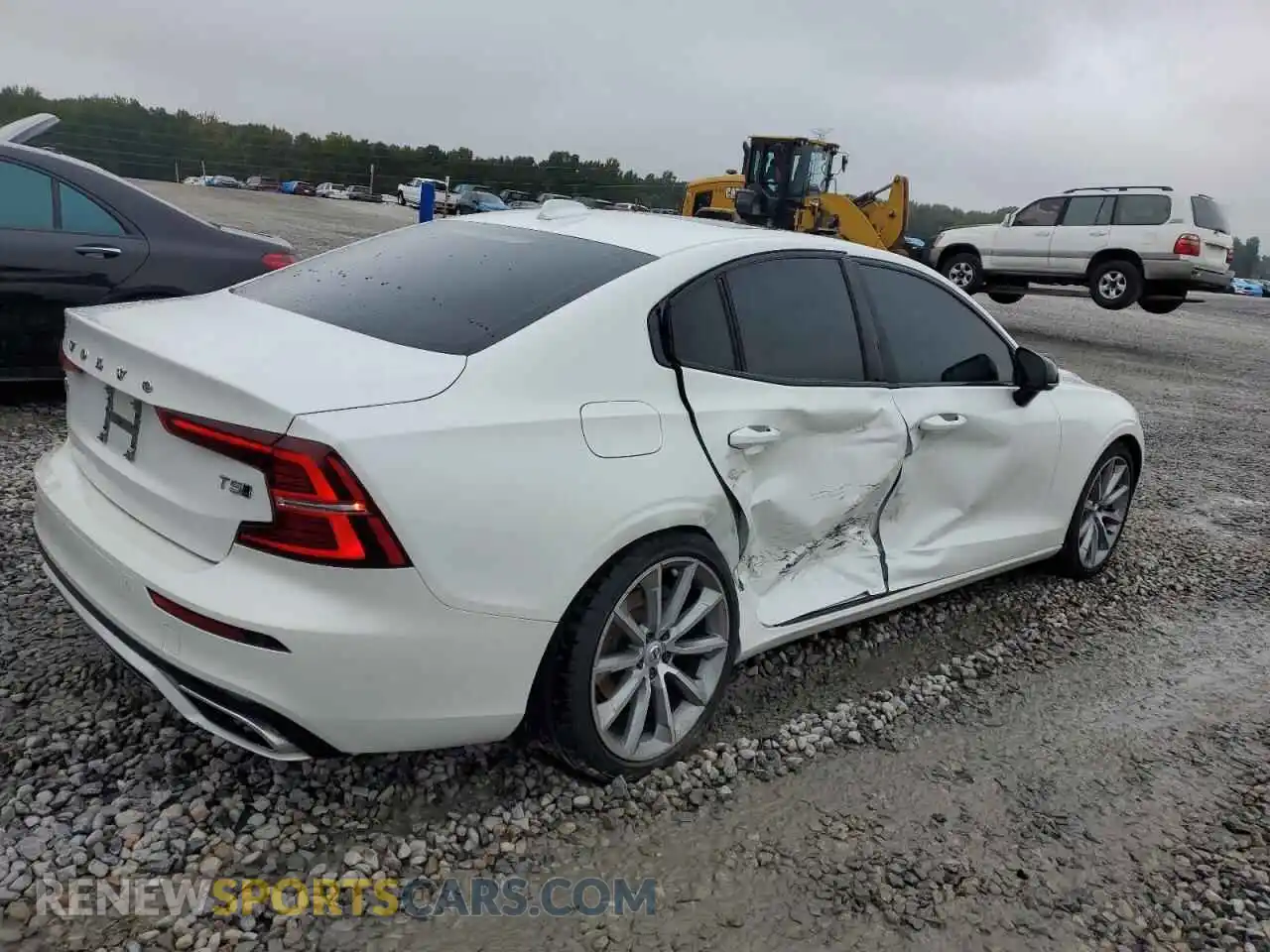 3 Photograph of a damaged car 7JR102TZ4MG107786 VOLVO S60 2021