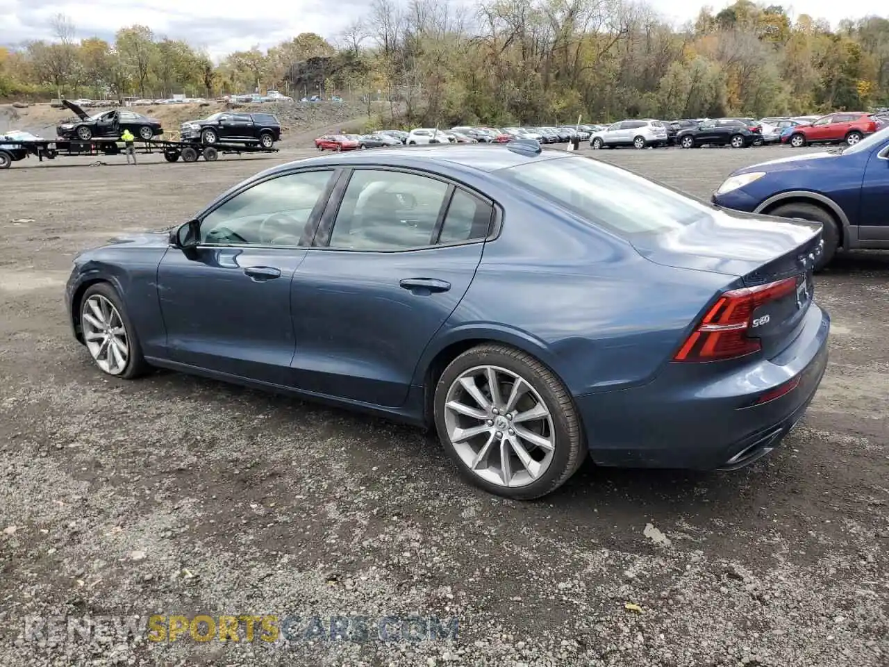 2 Photograph of a damaged car 7JR102TZ7MG113114 VOLVO S60 2021