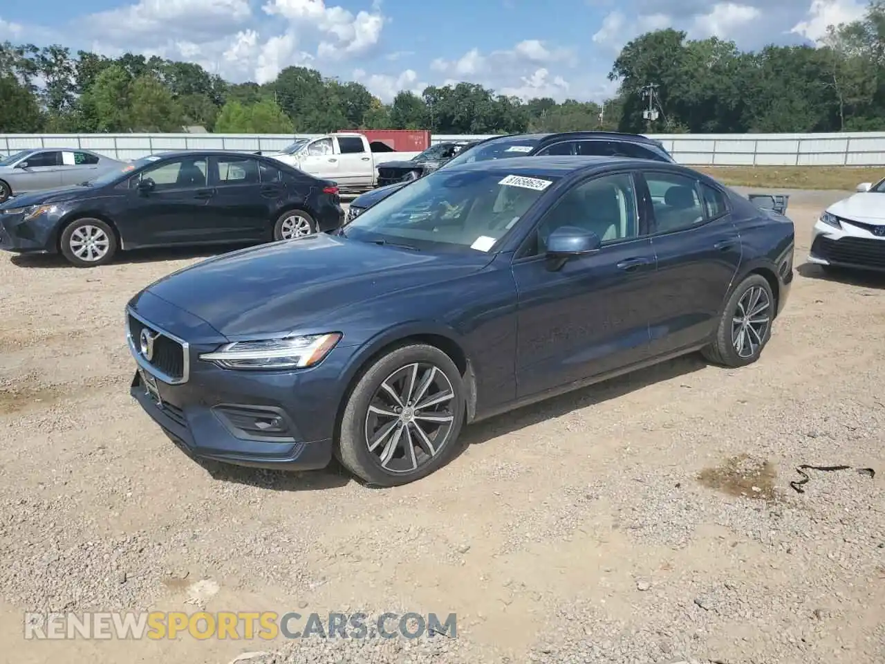 1 Photograph of a damaged car 7JRA22TK4MG080375 VOLVO S60 2021