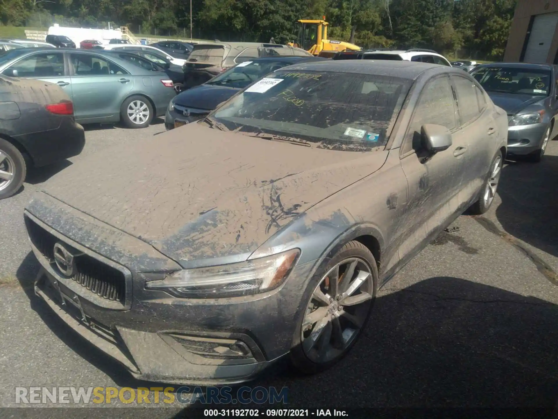 2 Photograph of a damaged car 7JRA22TK8MG092982 VOLVO S60 2021