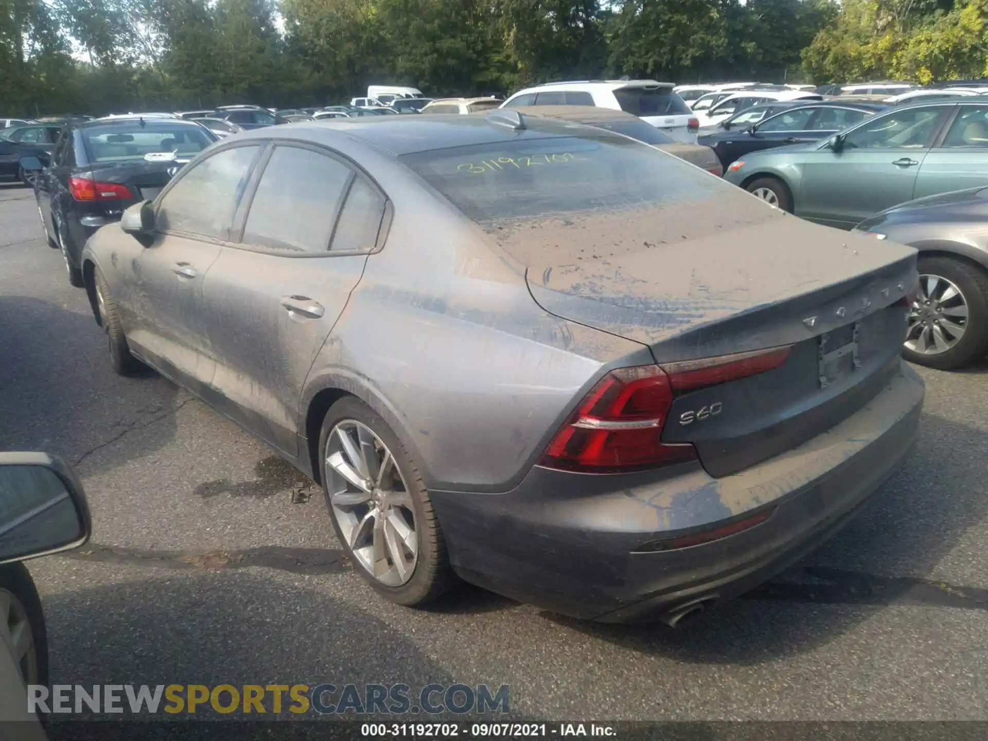3 Photograph of a damaged car 7JRA22TK8MG092982 VOLVO S60 2021