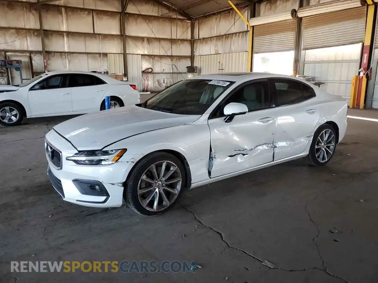 1 Photograph of a damaged car 7JRA22TK9MG080601 VOLVO S60 2021