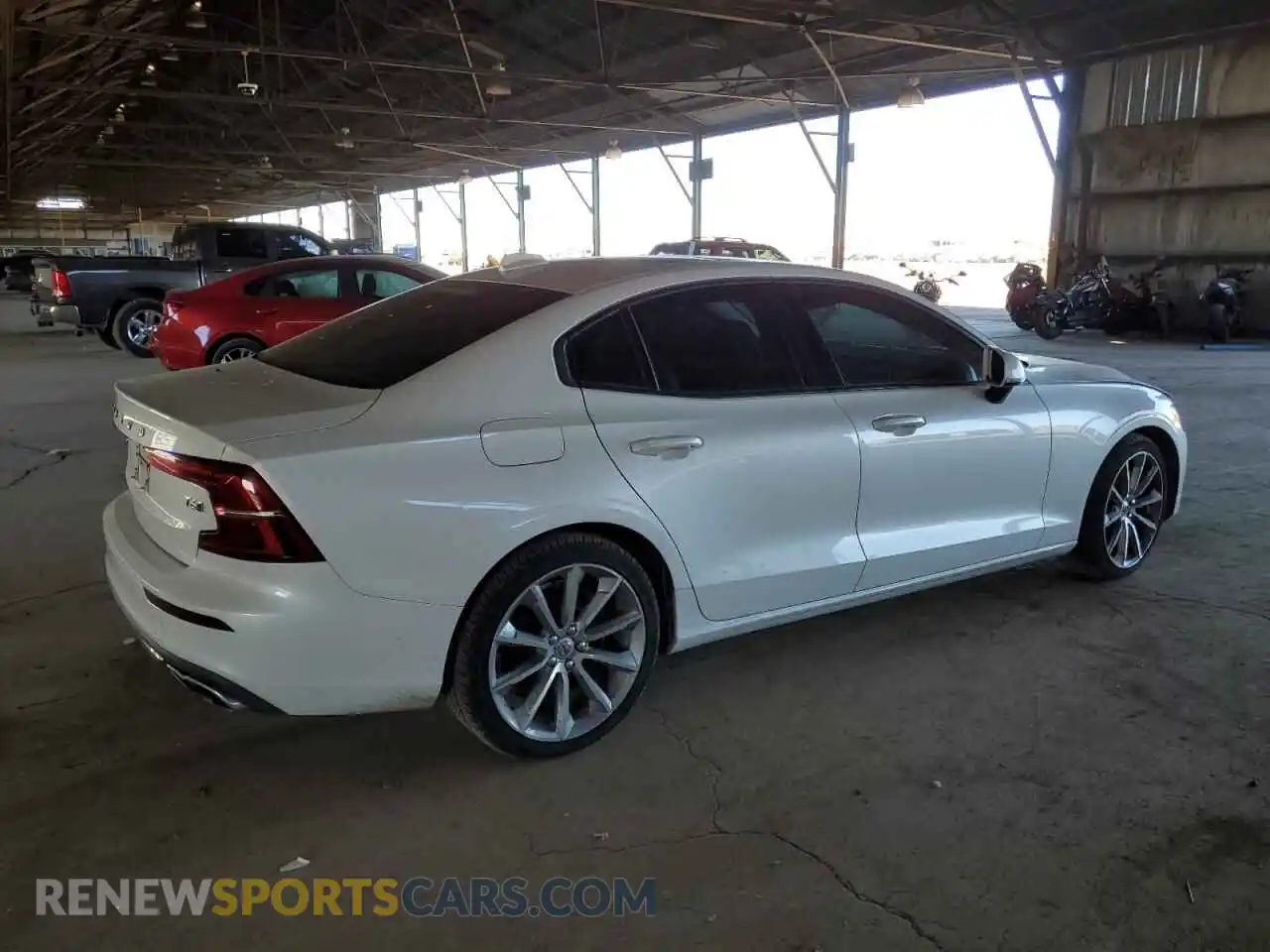 3 Photograph of a damaged car 7JRA22TK9MG080601 VOLVO S60 2021