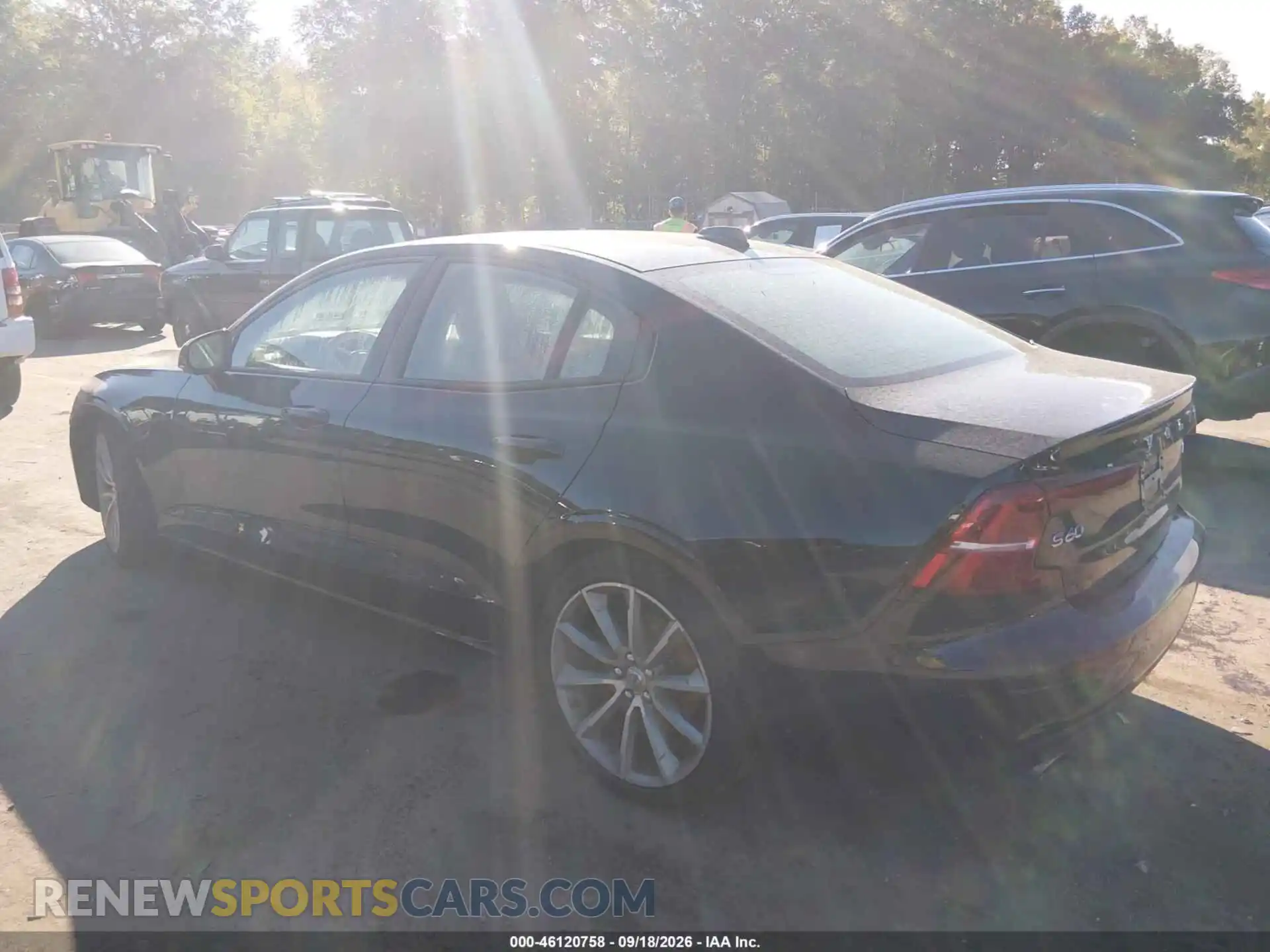 3 Photograph of a damaged car 7JRA22TKXMG092238 VOLVO S60 2021