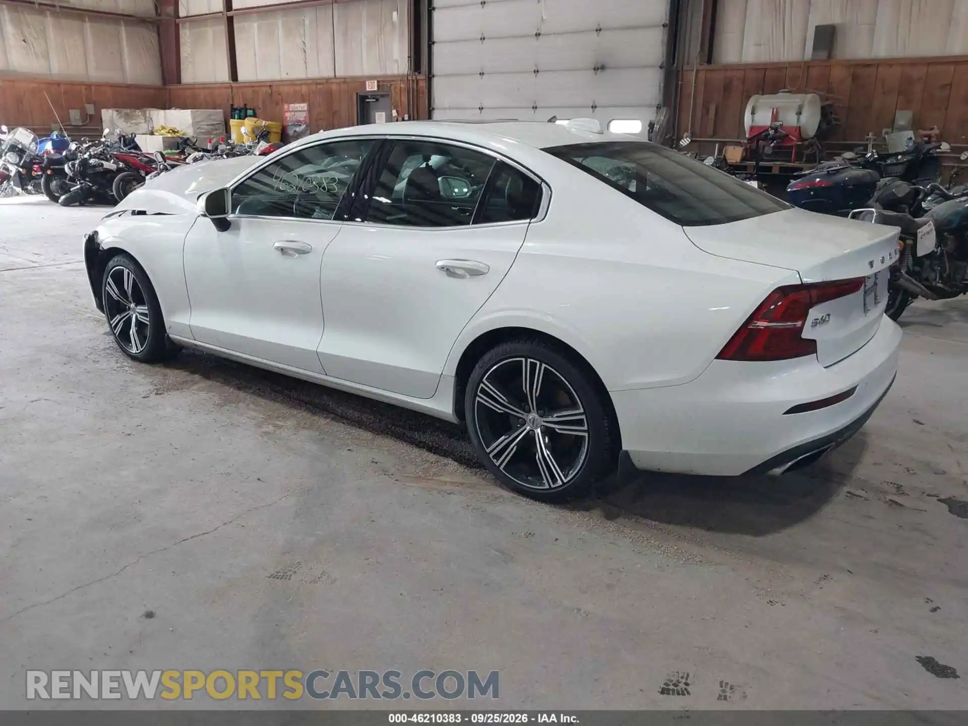 3 fotografías del automóvil dañado 7JRA22TL2MG080643 VOLVO S60 2021