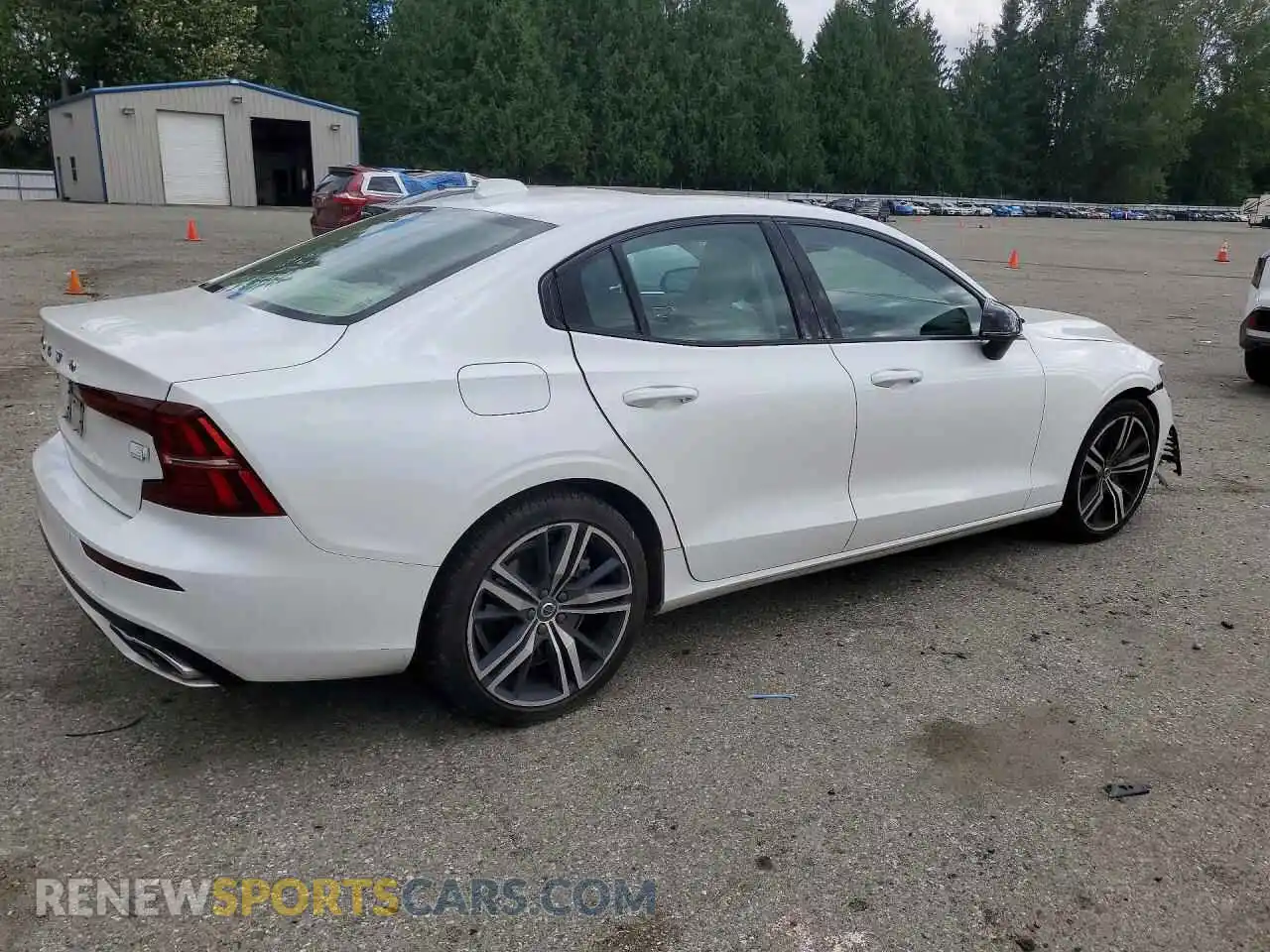 3 Фотография поврежденного автомобиля 7JRBR0FZ6NG179083 VOLVO S60 2022