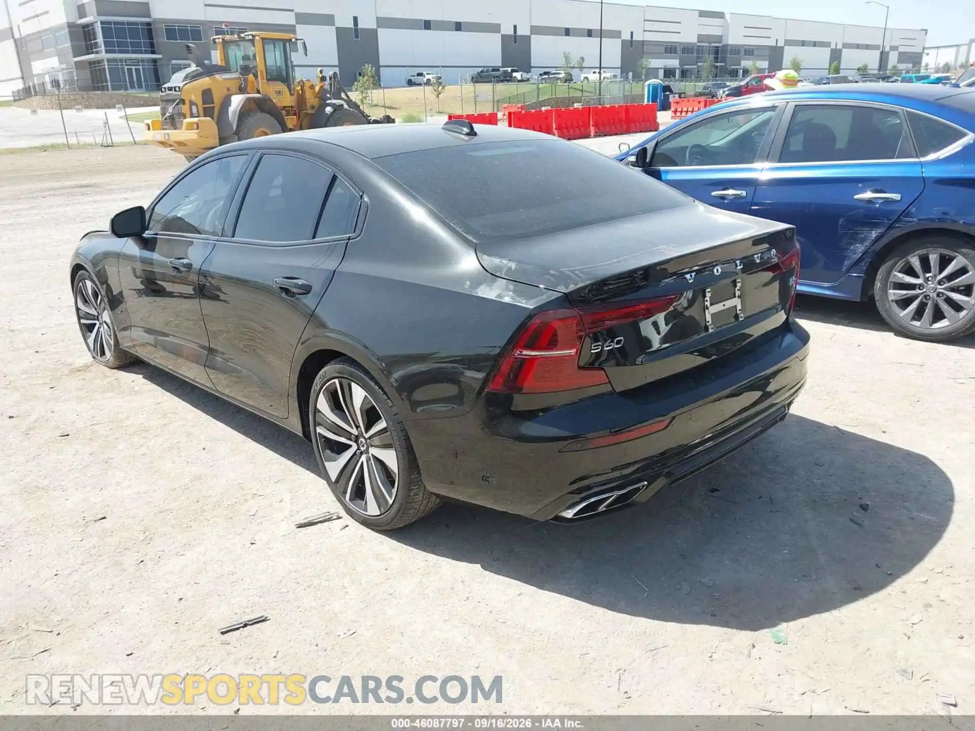 3 Photograph of a damaged car 7JRL12FZ2NG161218 VOLVO S60 2022
