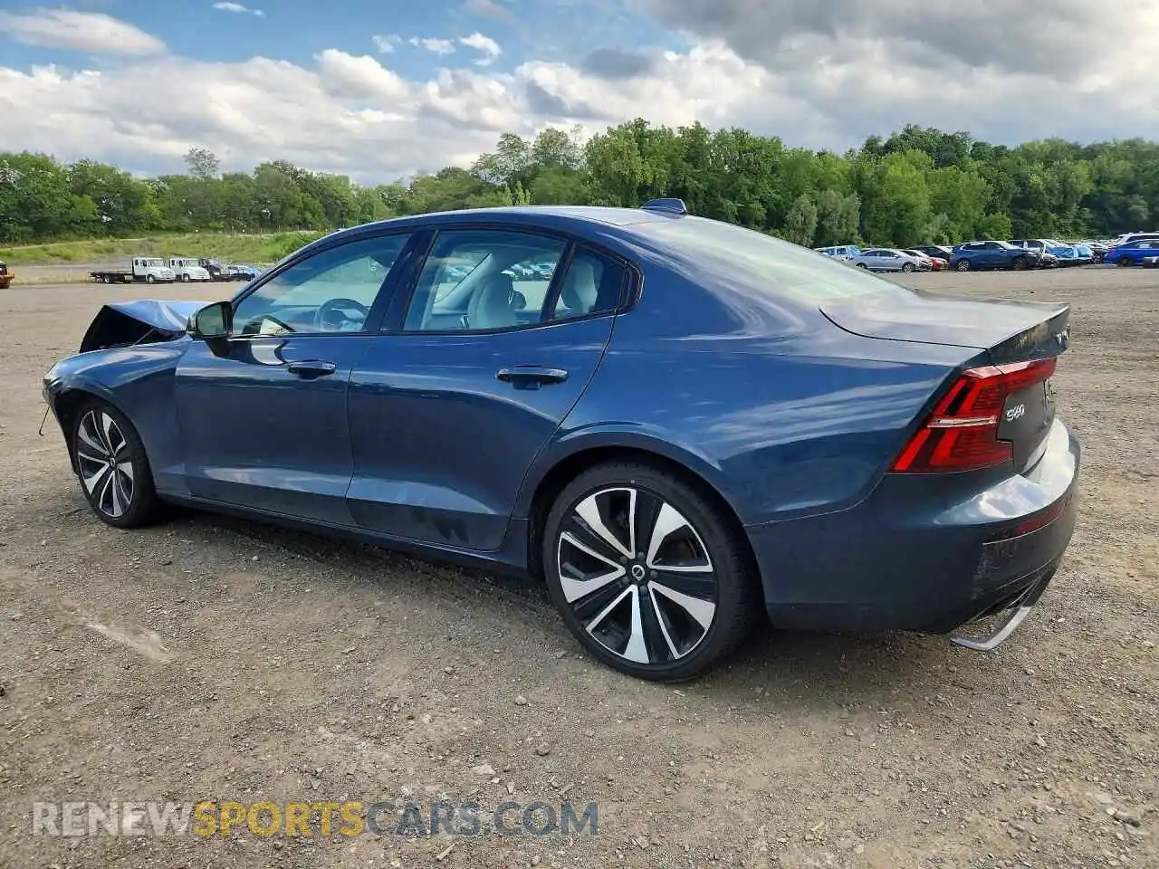 2 Photograph of a damaged car 7JRL12TZ6NG160772 VOLVO S60 2022
