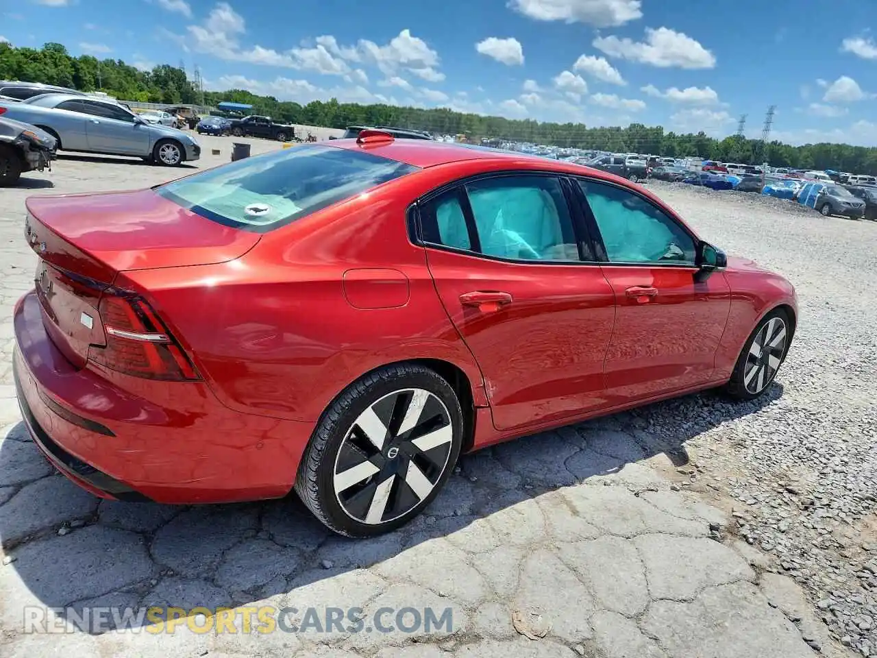 3 Photograph of a damaged car 7JRH60FM7RG284695 VOLVO S60 2024