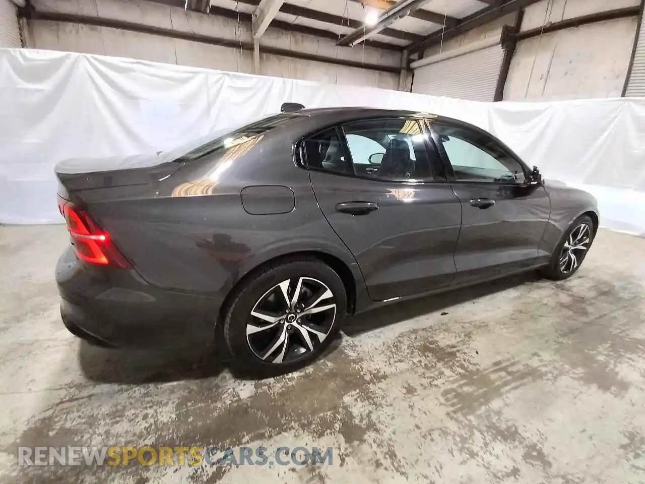 3 Photograph of a damaged car 7JRL12FK2RG318528 VOLVO S60 2024