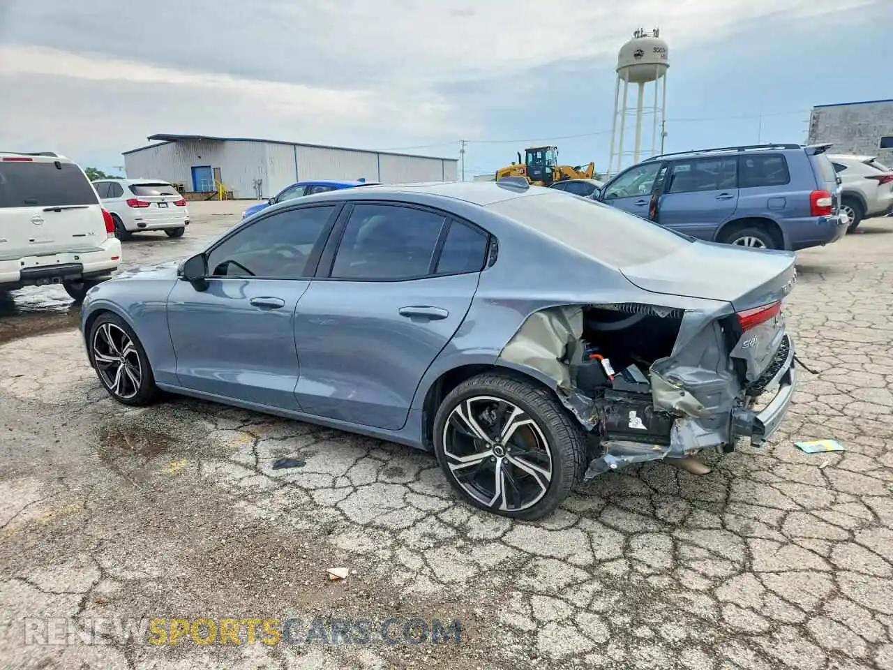 2 fotografías del automóvil dañado 7JRL12FK3RG321390 VOLVO S60 2024