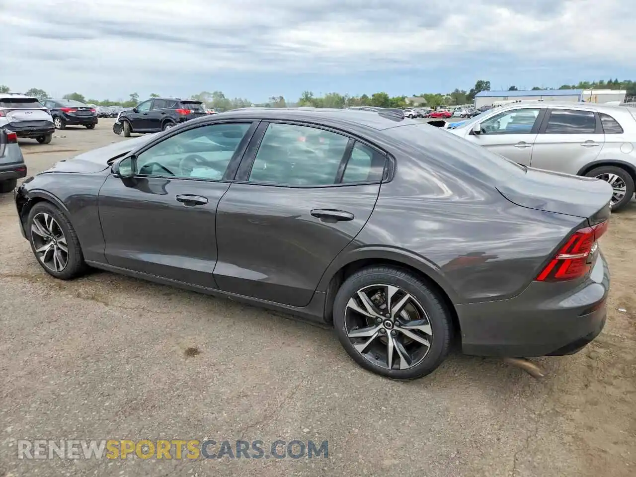 2 Photograph of a damaged car 7JRL12FK6RG322016 VOLVO S60 2024