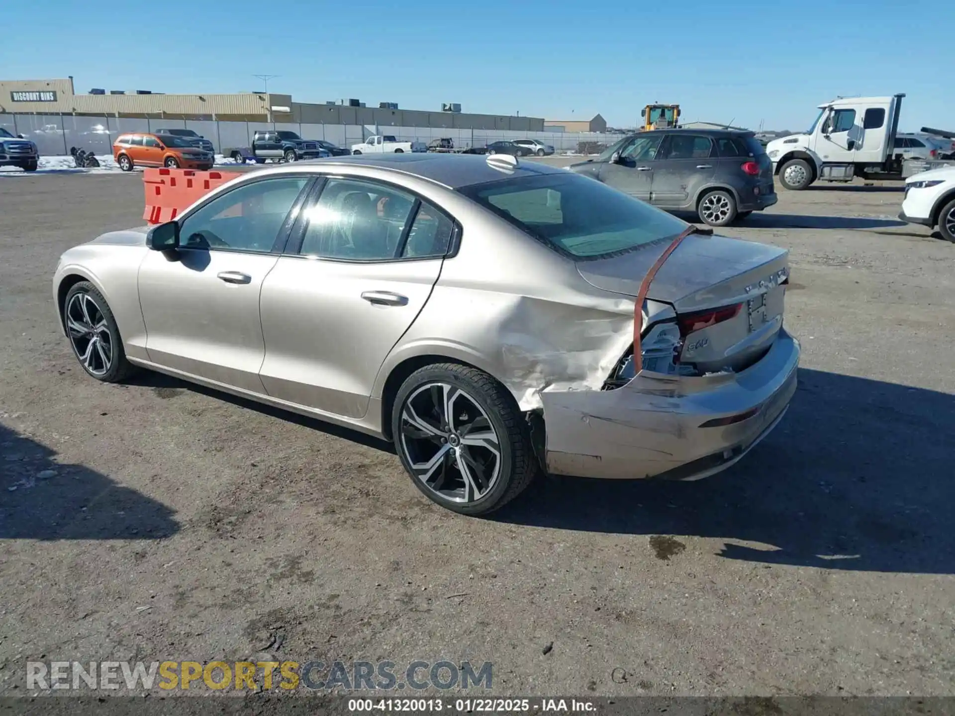 3 Photograph of a damaged car 7JRL12FL0RG280628 VOLVO S60 2024