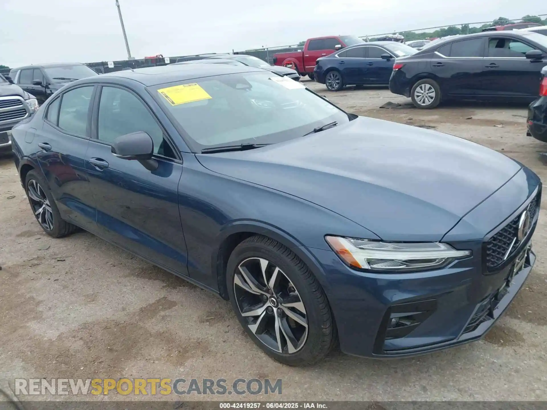 1 Photograph of a damaged car 7JRL12FL7RG318758 VOLVO S60 2024