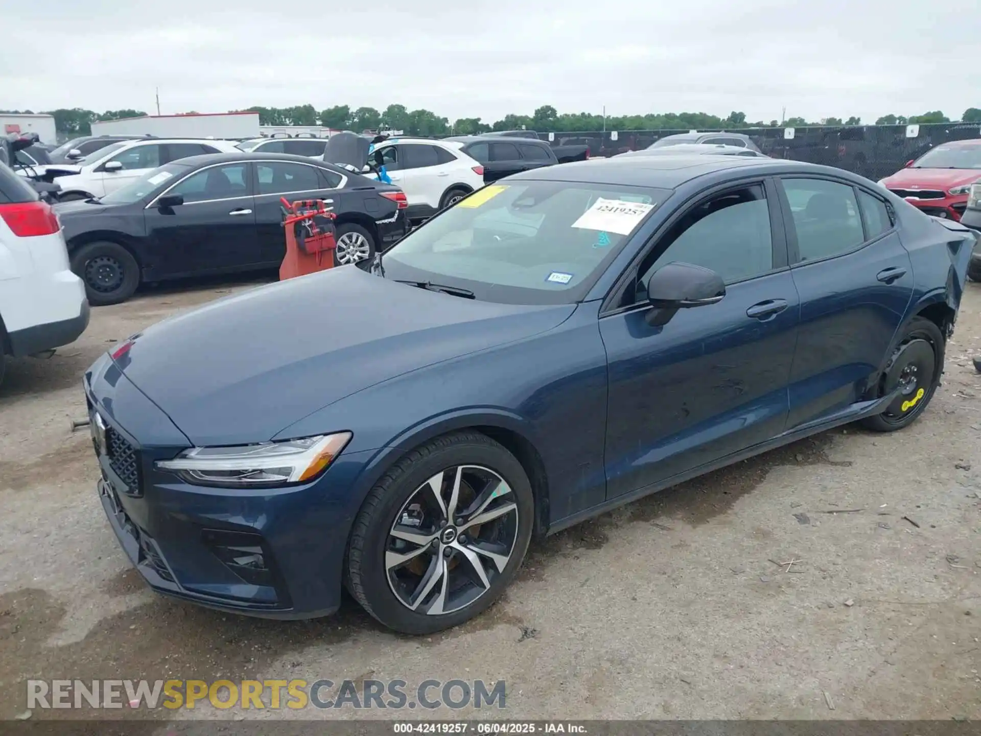 2 Photograph of a damaged car 7JRL12FL7RG318758 VOLVO S60 2024