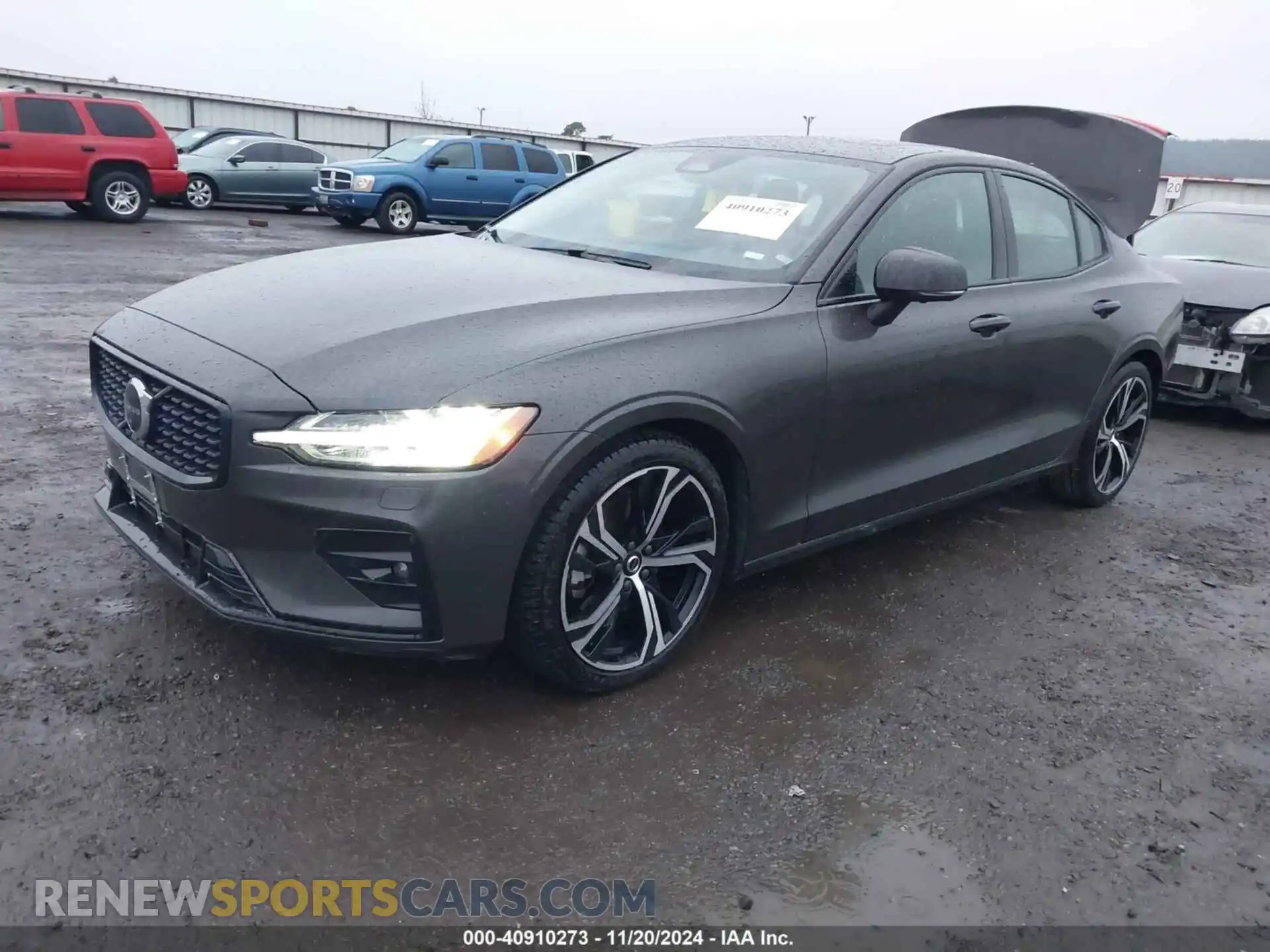2 Photograph of a damaged car 7JRL12FL9RG280739 VOLVO S60 2024