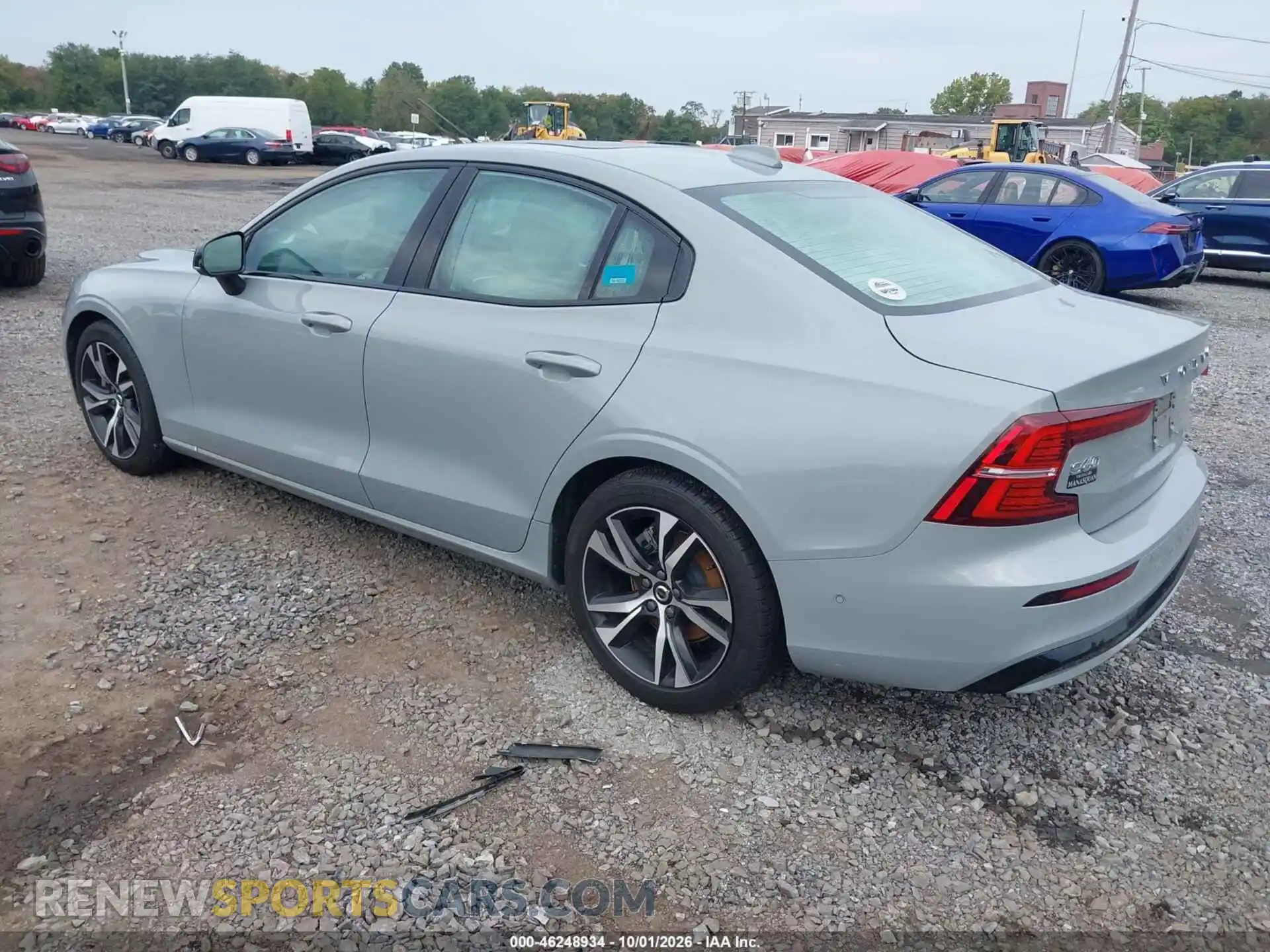 3 Фотография поврежденного автомобиля 7JRL12TL0RG312272 VOLVO S60 2024