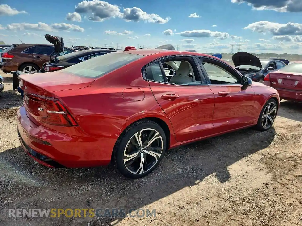 3 Photograph of a damaged car 7JRL12TL5RG303938 VOLVO S60 2024