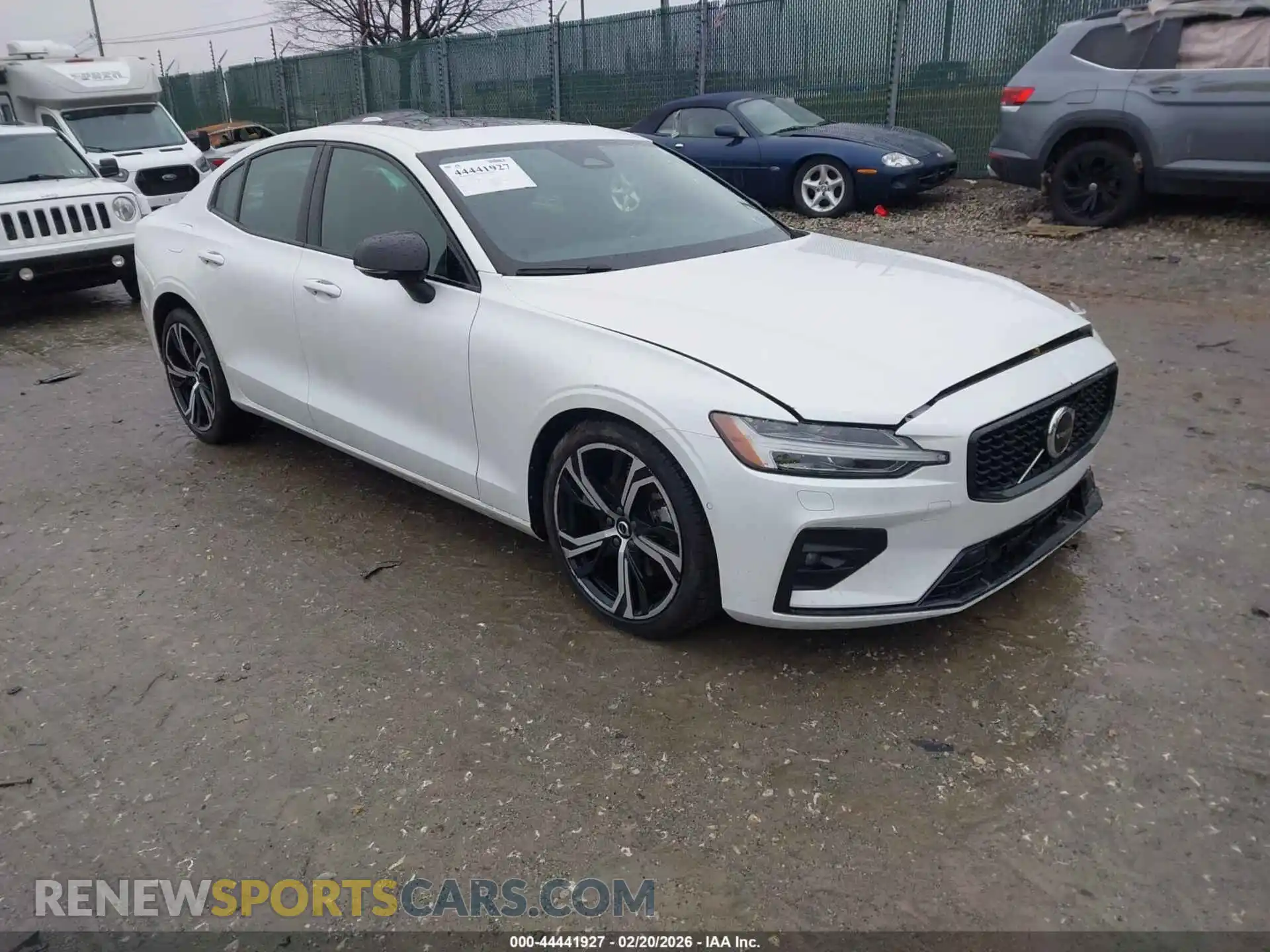 1 Photograph of a damaged car 7JRL12TL6RG294151 VOLVO S60 2024