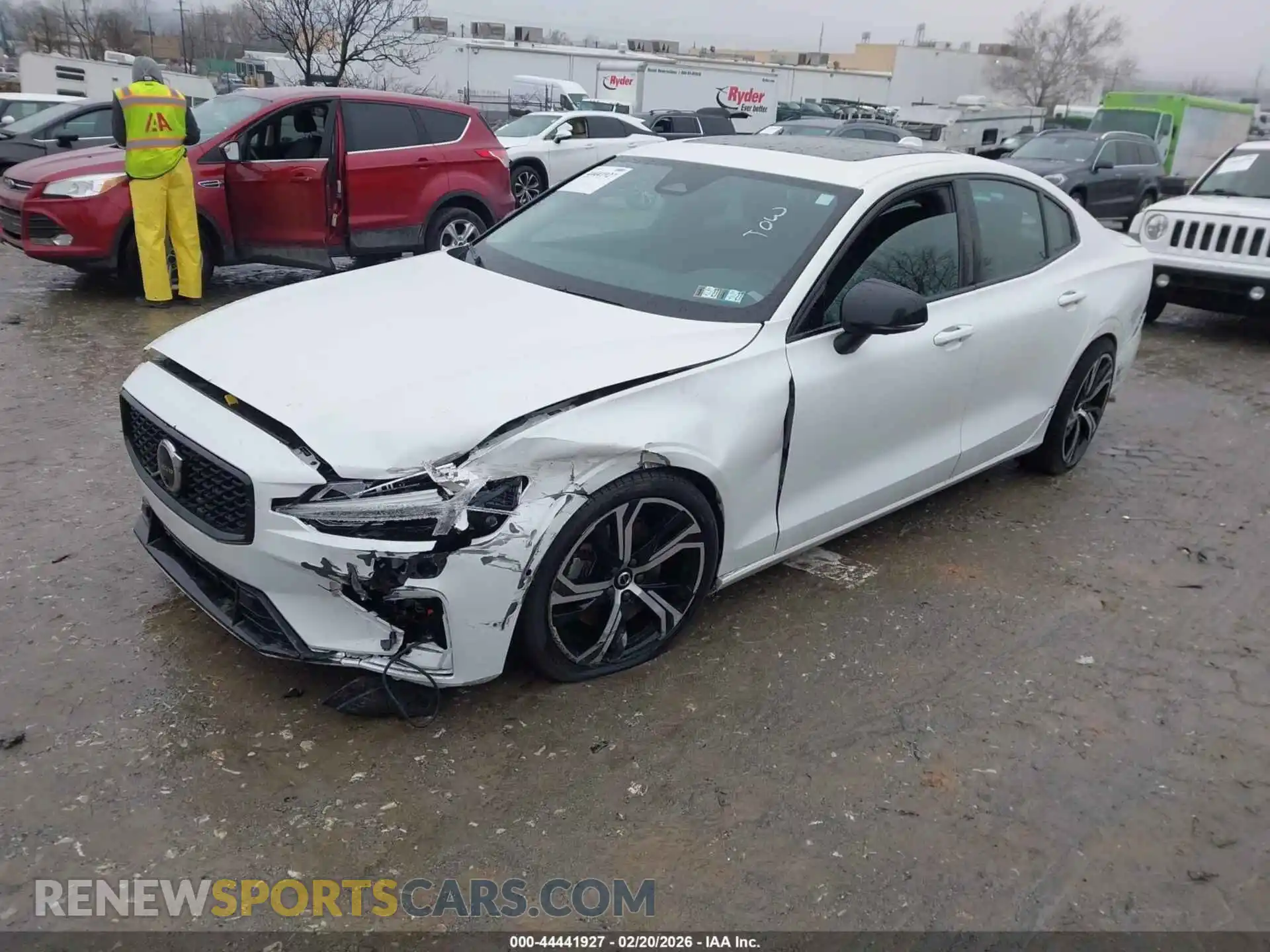 2 Photograph of a damaged car 7JRL12TL6RG294151 VOLVO S60 2024