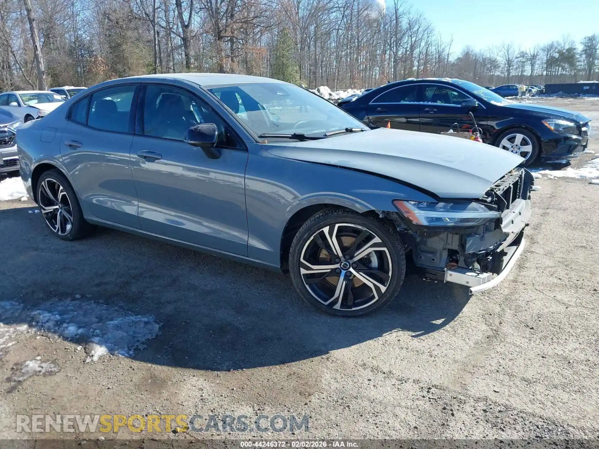 1 Photograph of a damaged car 7JRL12TL6RG303575 VOLVO S60 2024