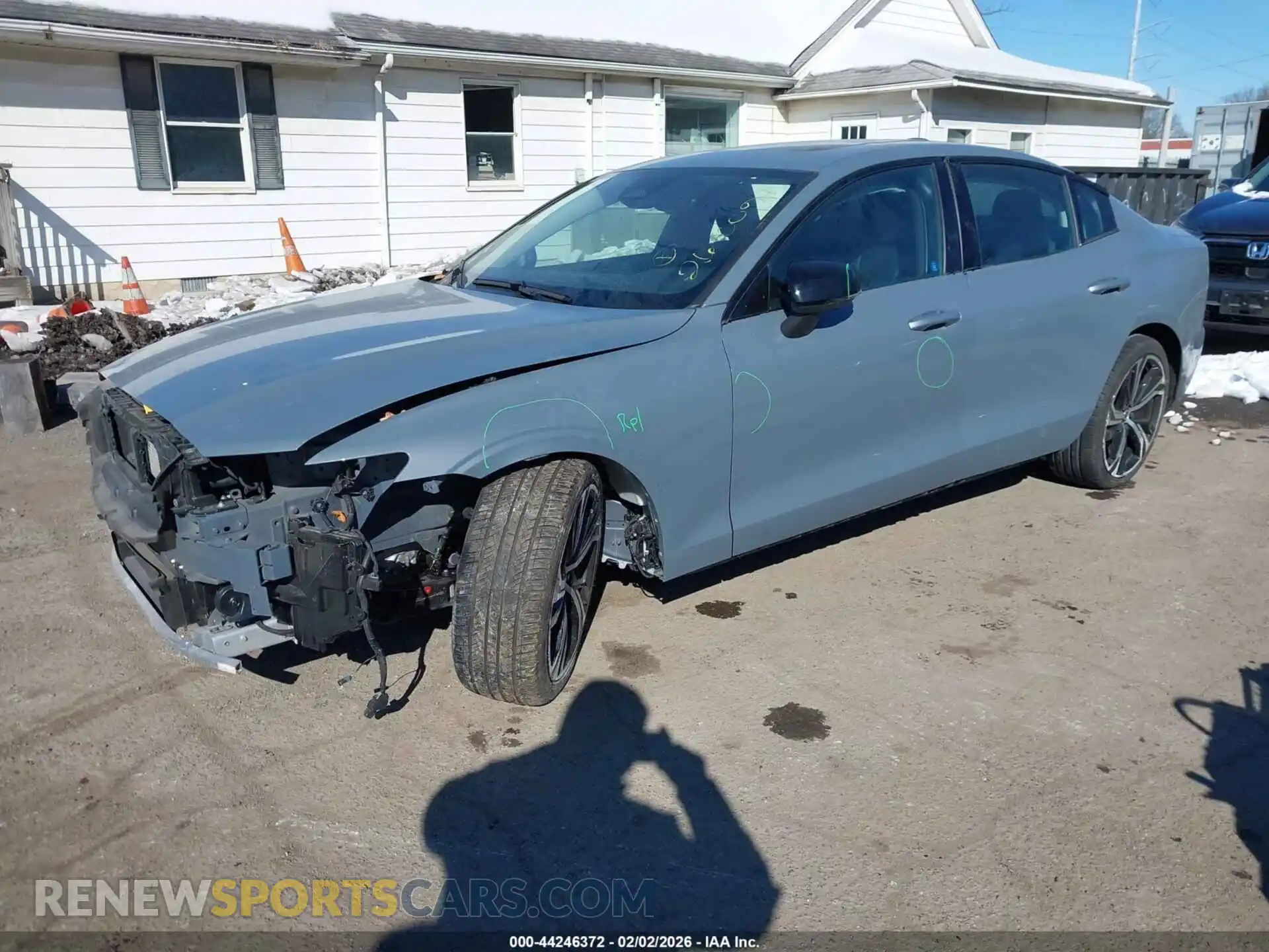 2 Photograph of a damaged car 7JRL12TL6RG303575 VOLVO S60 2024