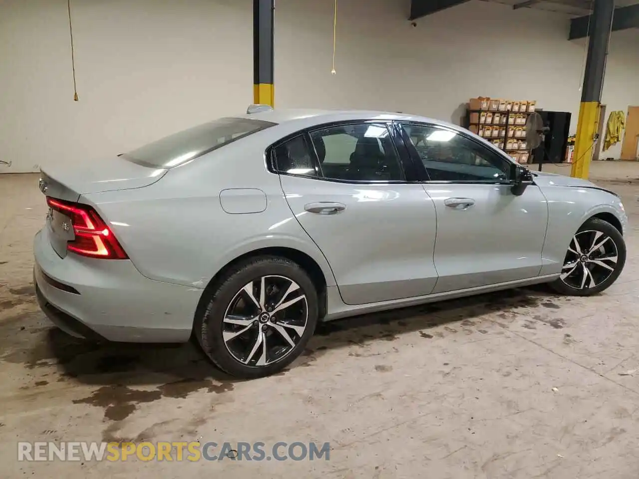 3 fotografías del automóvil dañado 7JRL12FK4RG322970 VOLVO S60 CORE 2024