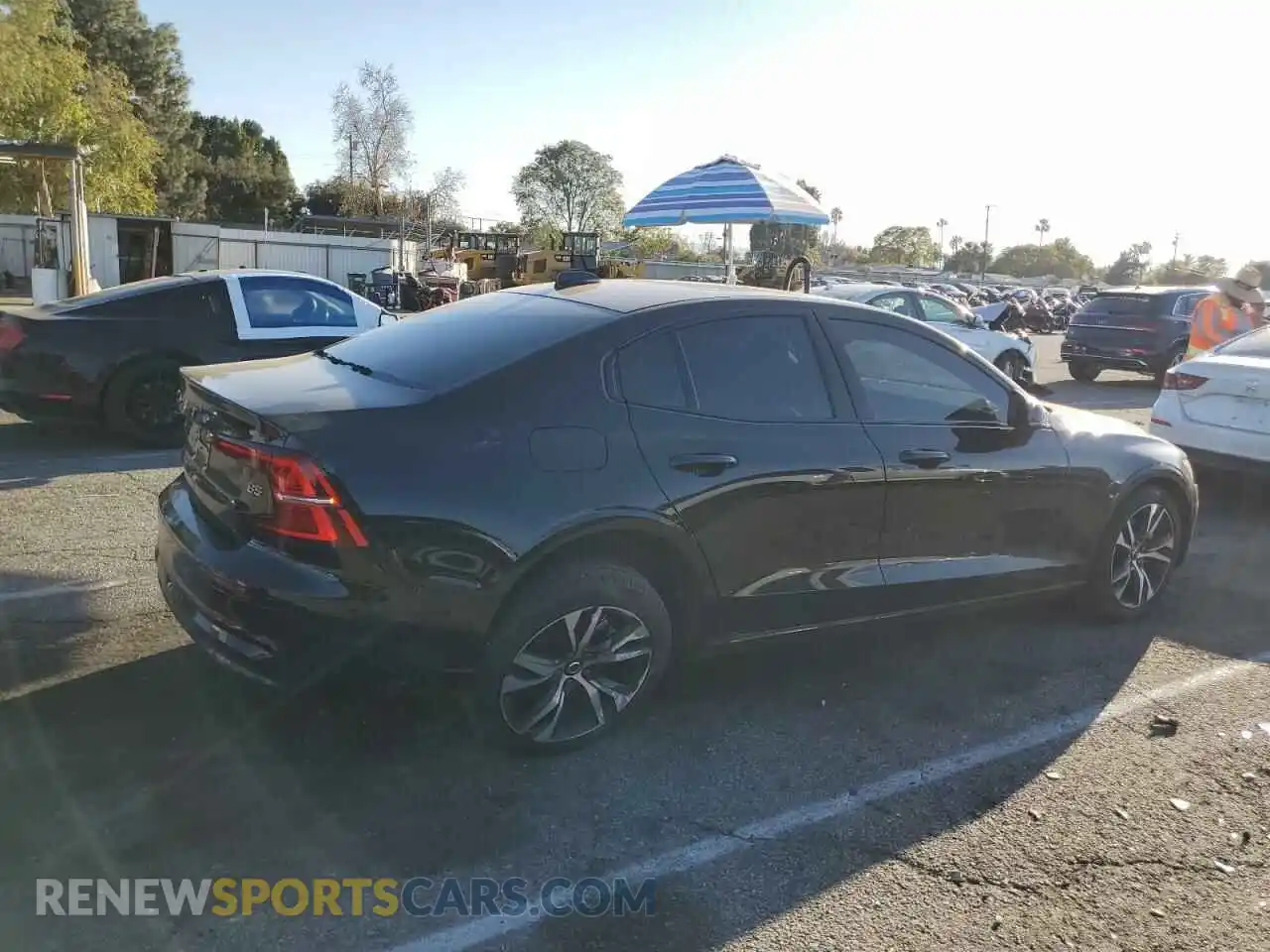 3 Photograph of a damaged car 7JRL12FK8RG325192 VOLVO S60 CORE 2024
