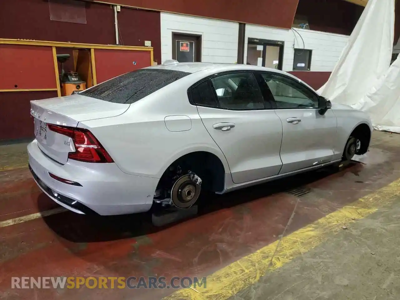 3 Photograph of a damaged car 7JRL12FK9RG322849 VOLVO S60 CORE 2024