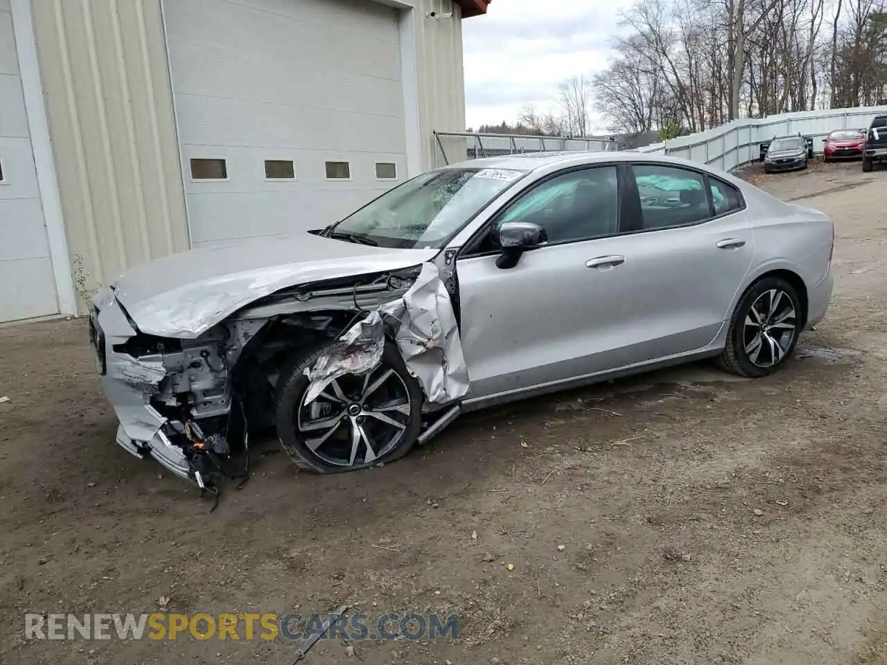 1 Photograph of a damaged car 7JRL12GJ7SG362326 VOLVO S60 CORE 2025