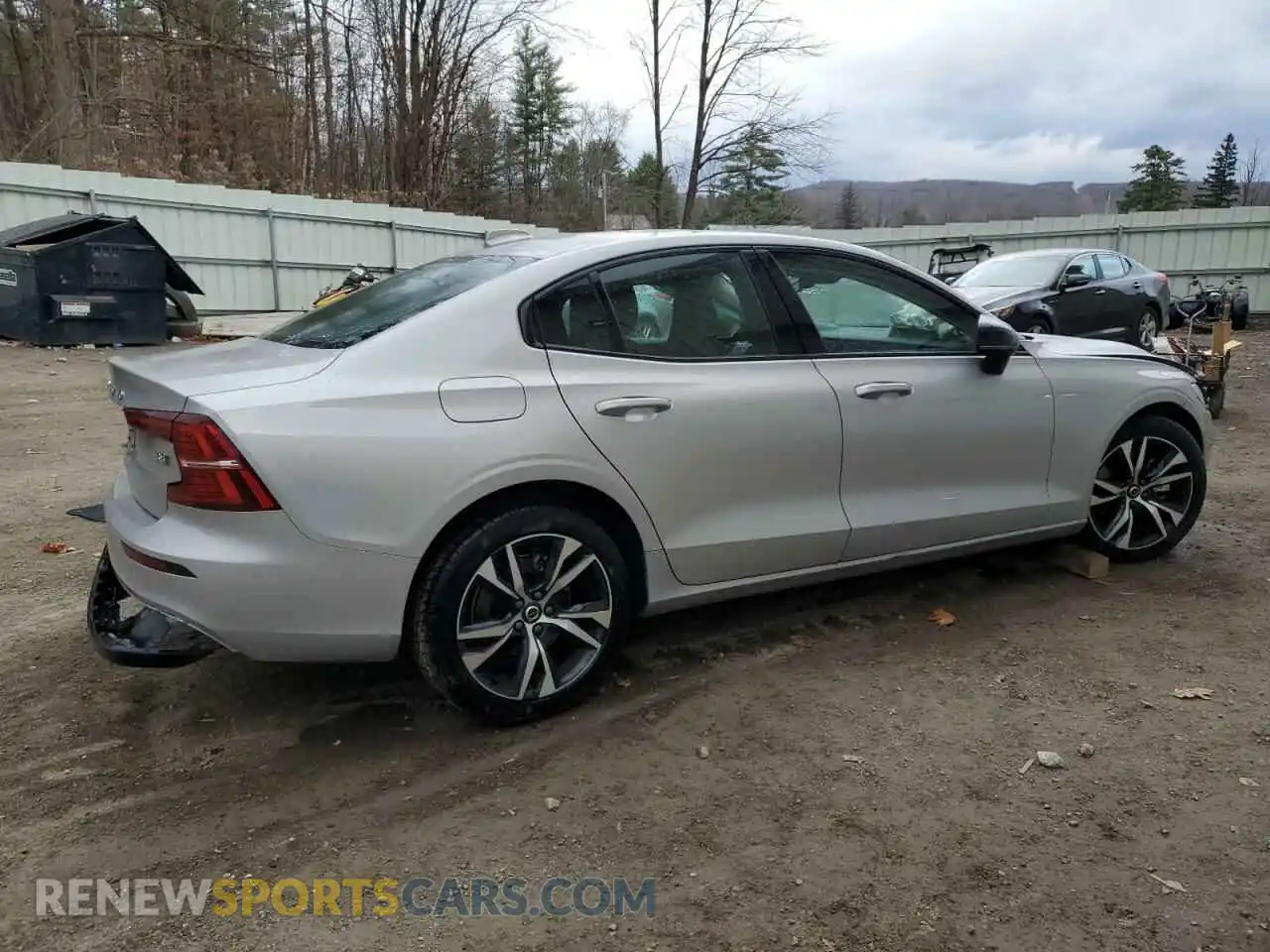3 Photograph of a damaged car 7JRL12GJ7SG362326 VOLVO S60 CORE 2025