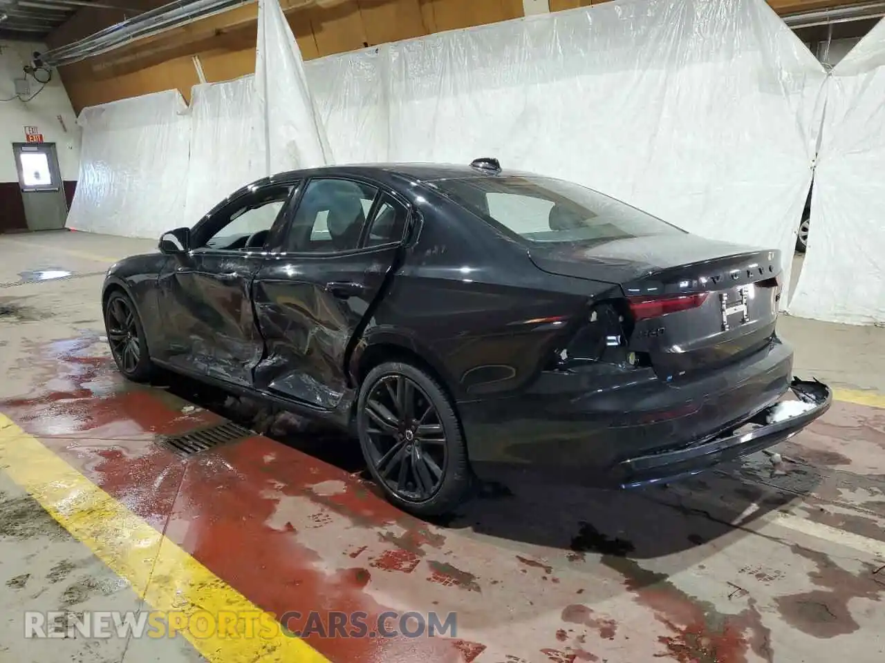 2 Фотография поврежденного автомобиля 7JRL12TH5RG308326 VOLVO S60 PLUS 2024