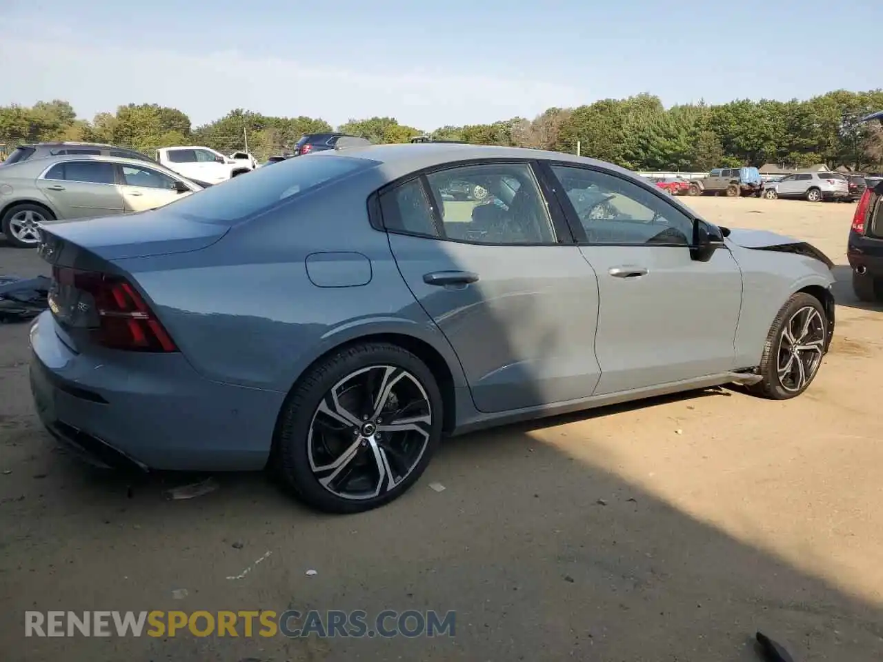 3 Photograph of a damaged car 7JRL12TL1RG288581 VOLVO S60 PLUS 2024