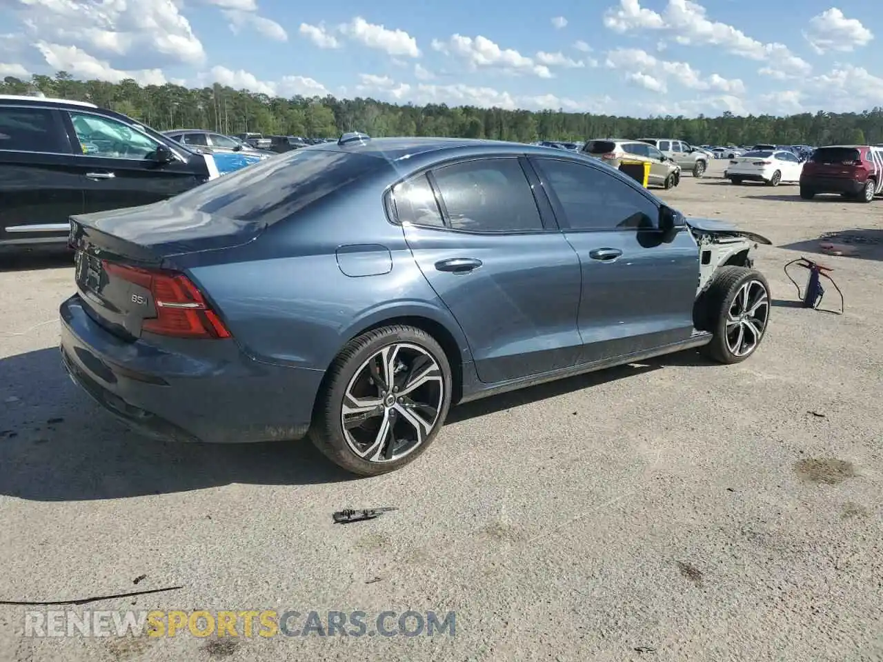 3 Photograph of a damaged car 7JRL12TL7RG322751 VOLVO S60 PLUS 2024